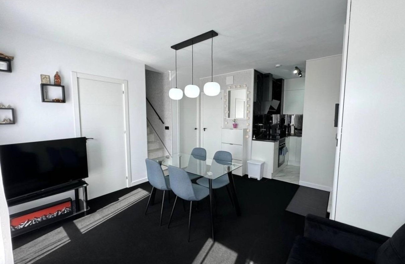 Revente - Appartement -
Torrevieja