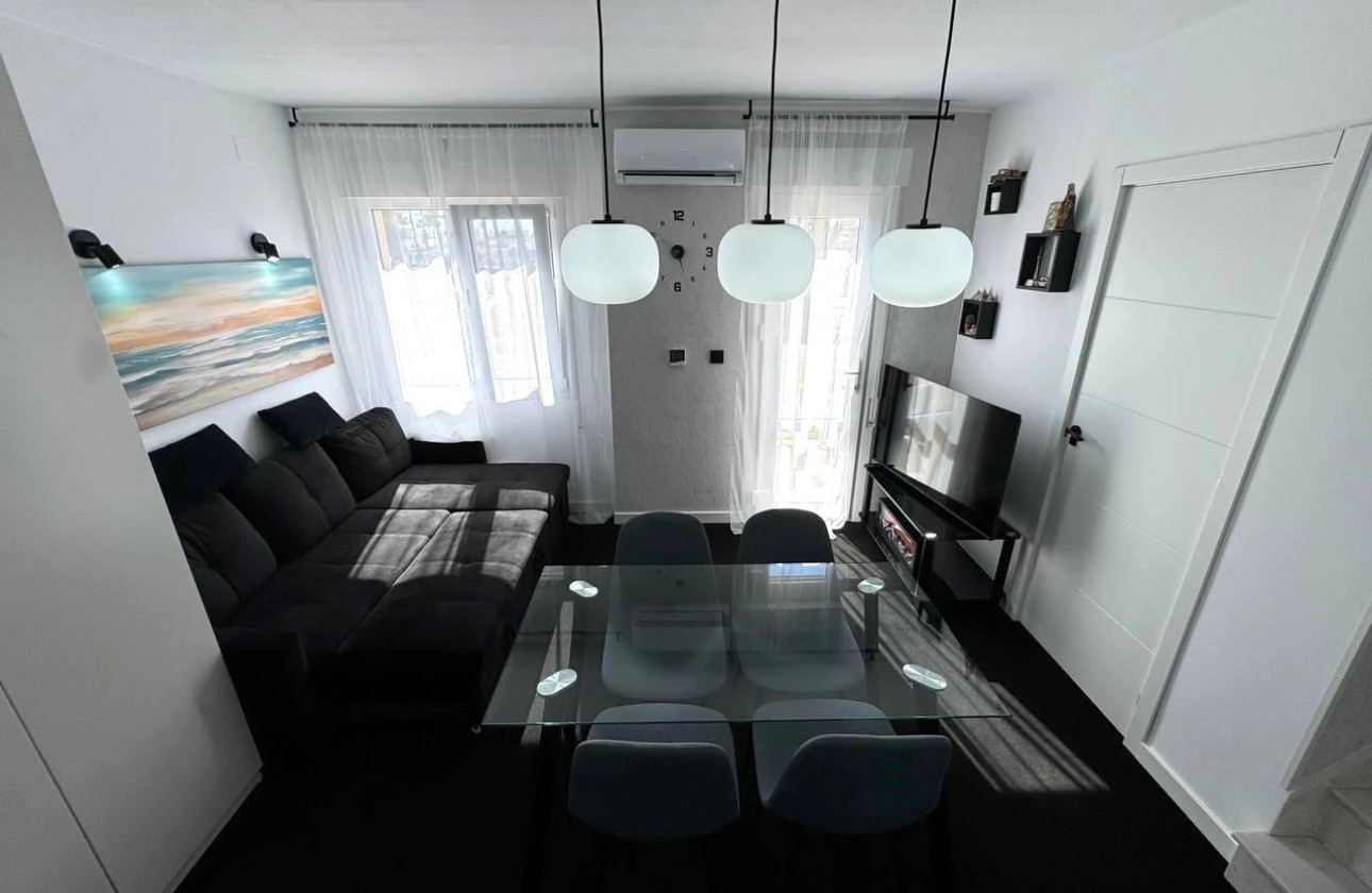 Revente - Appartement -
Torrevieja