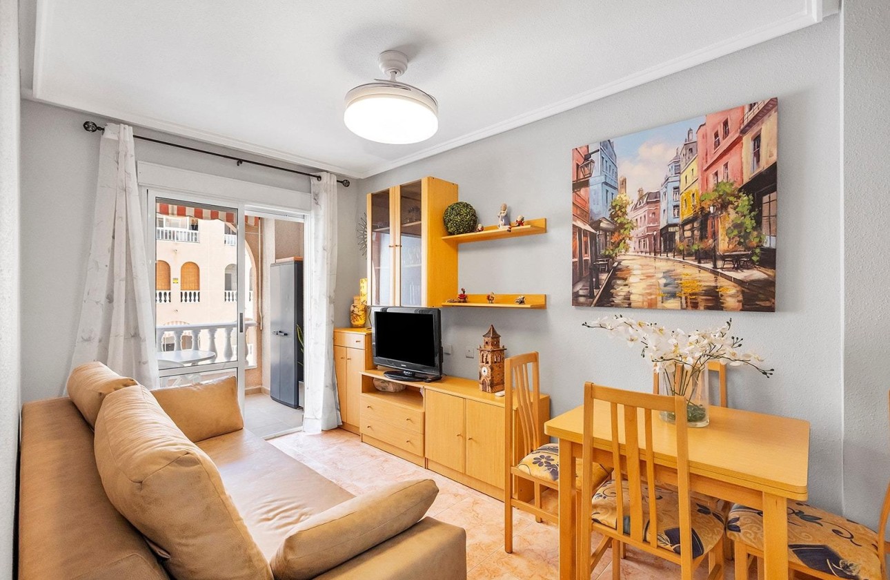 Revente - Appartement -
Torrevieja