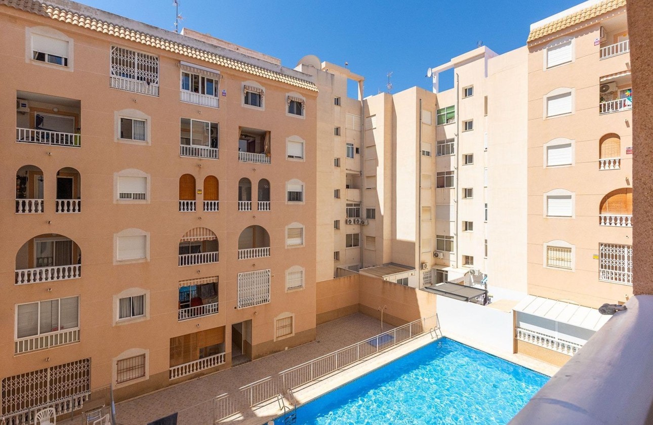 Revente - Appartement -
Torrevieja
