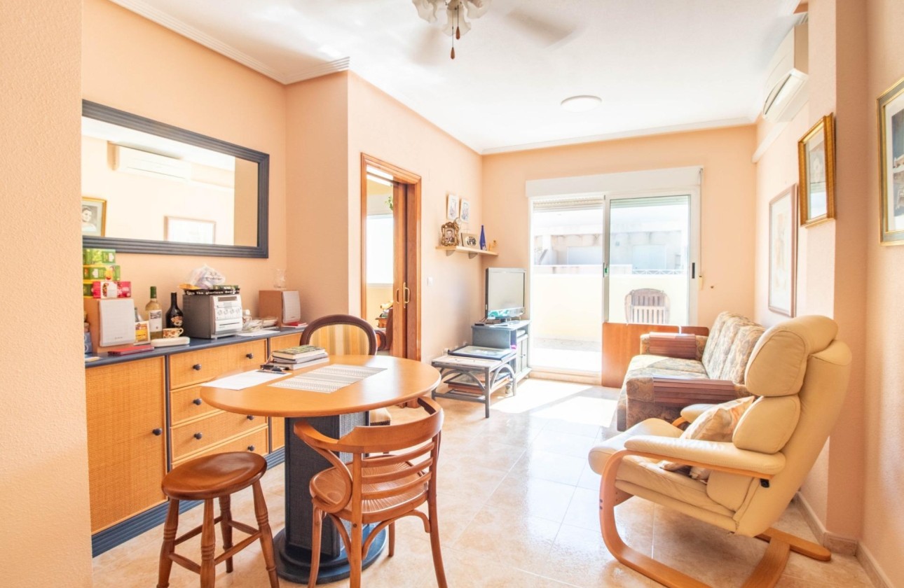 Revente - Appartement -
Torrevieja