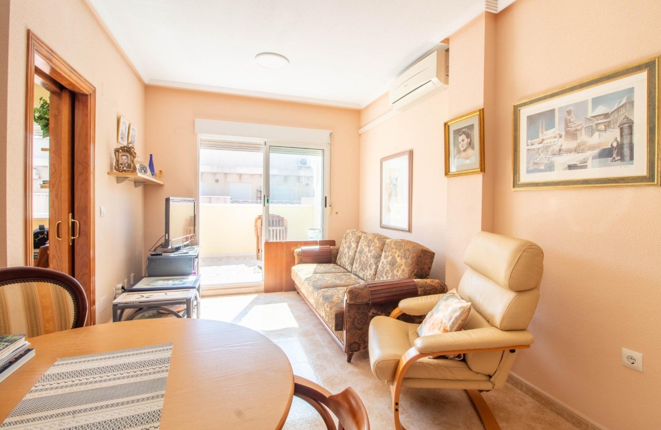 Revente - Appartement -
Torrevieja