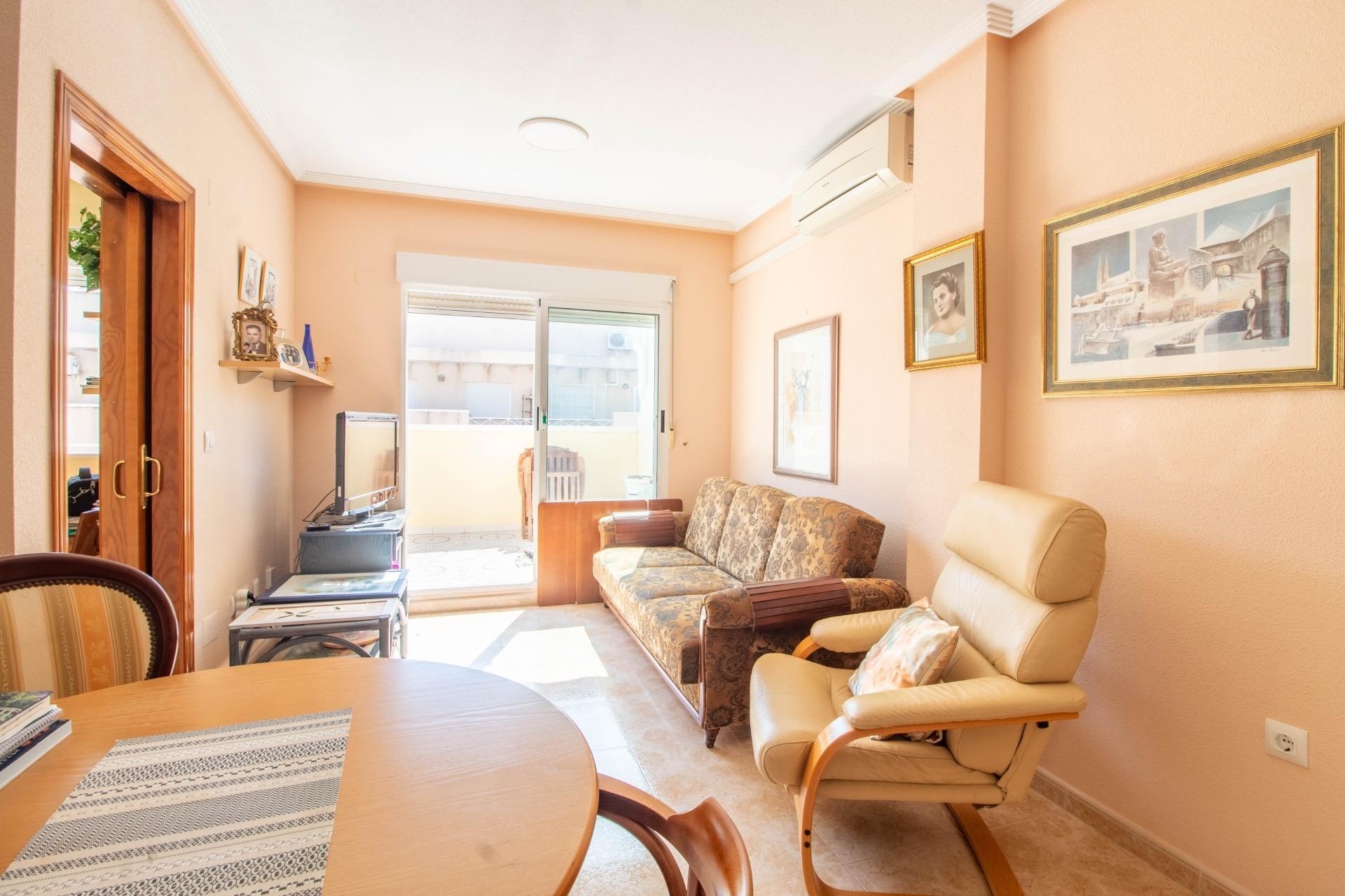 Revente - Appartement -
Torrevieja