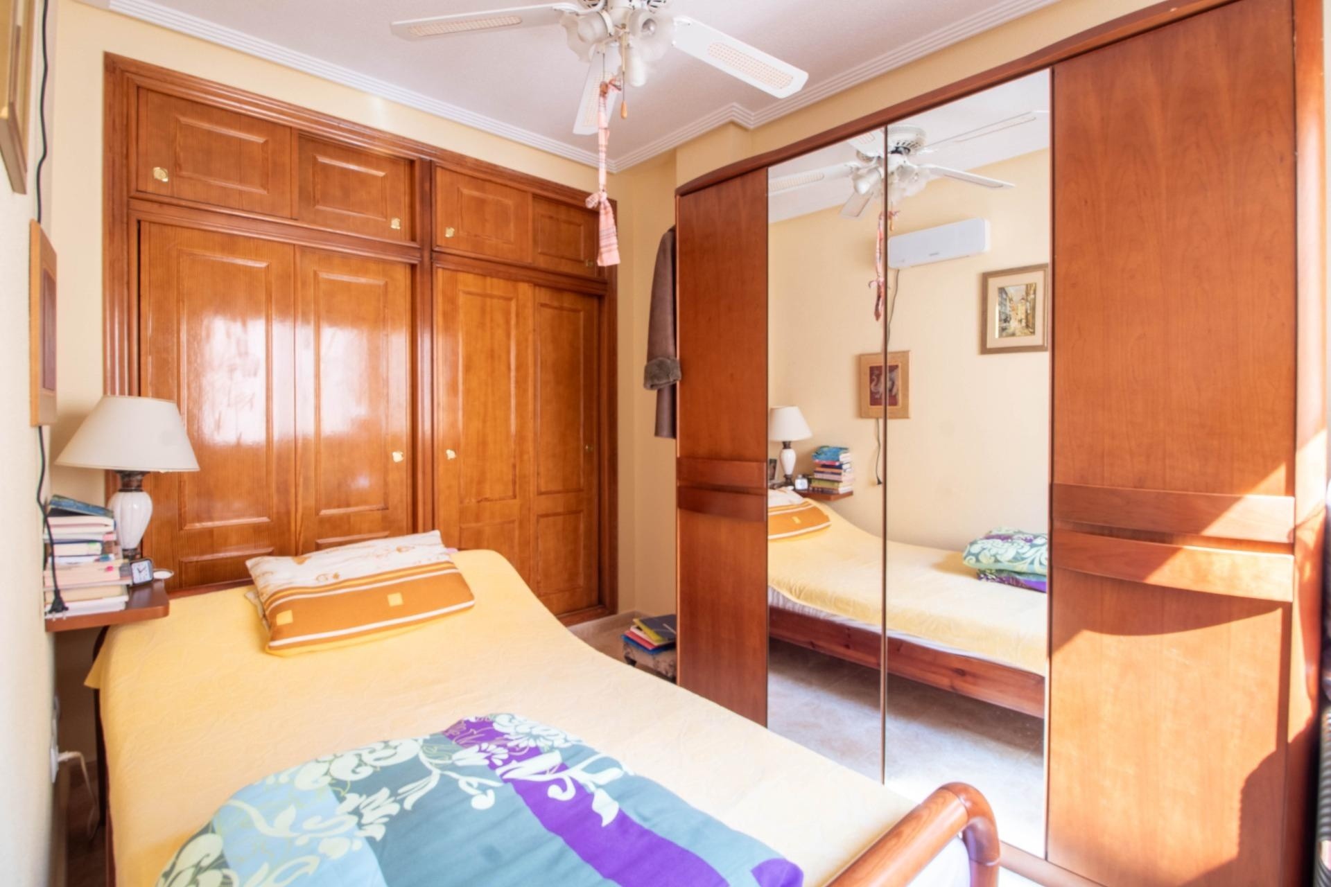 Revente - Appartement -
Torrevieja