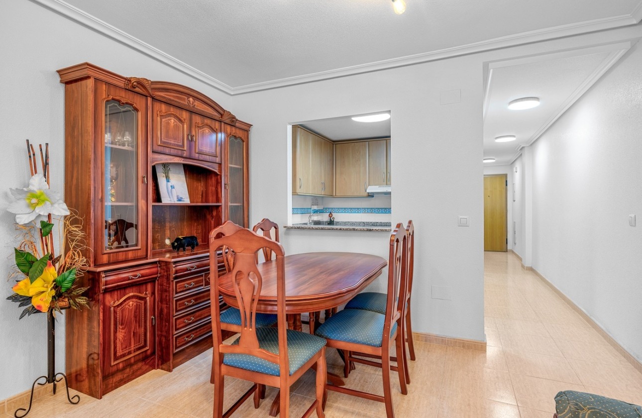 Revente - Appartement -
Torrevieja