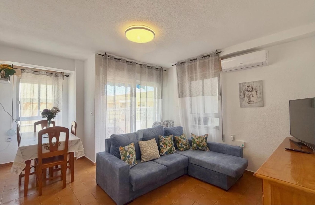 Revente - Appartement -
Torrevieja