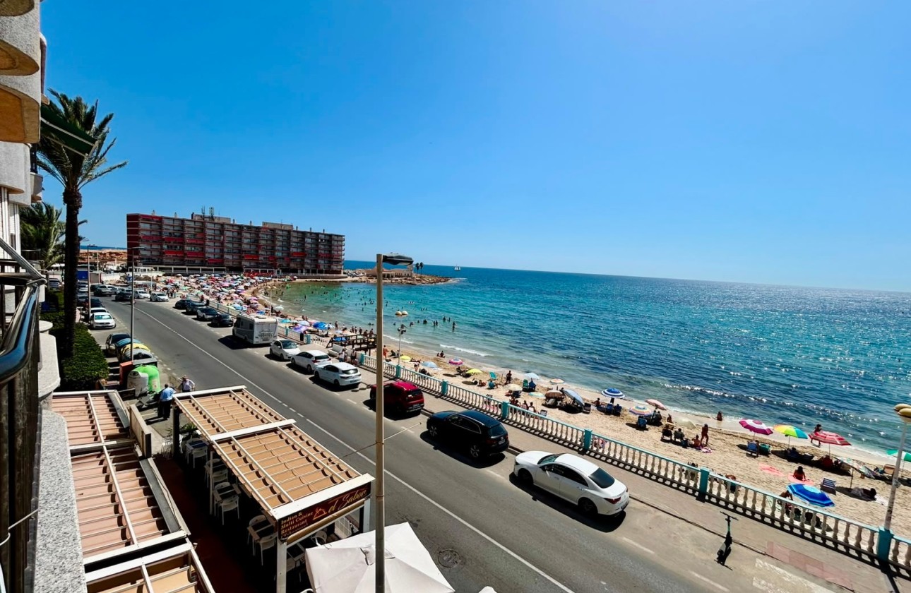 Revente - Appartement -
Torrevieja