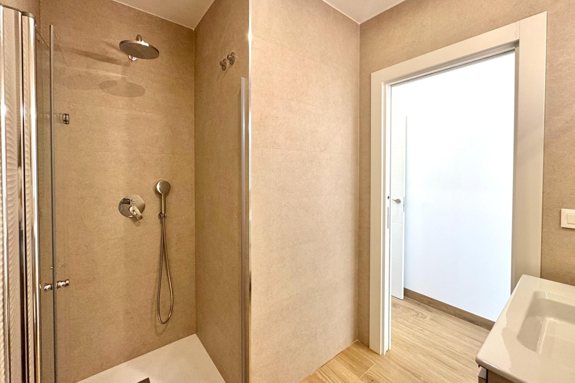 Revente - Appartement -
Torrevieja