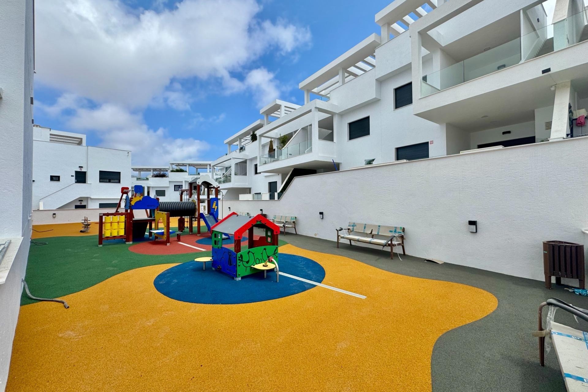 Revente - Appartement -
Torrevieja