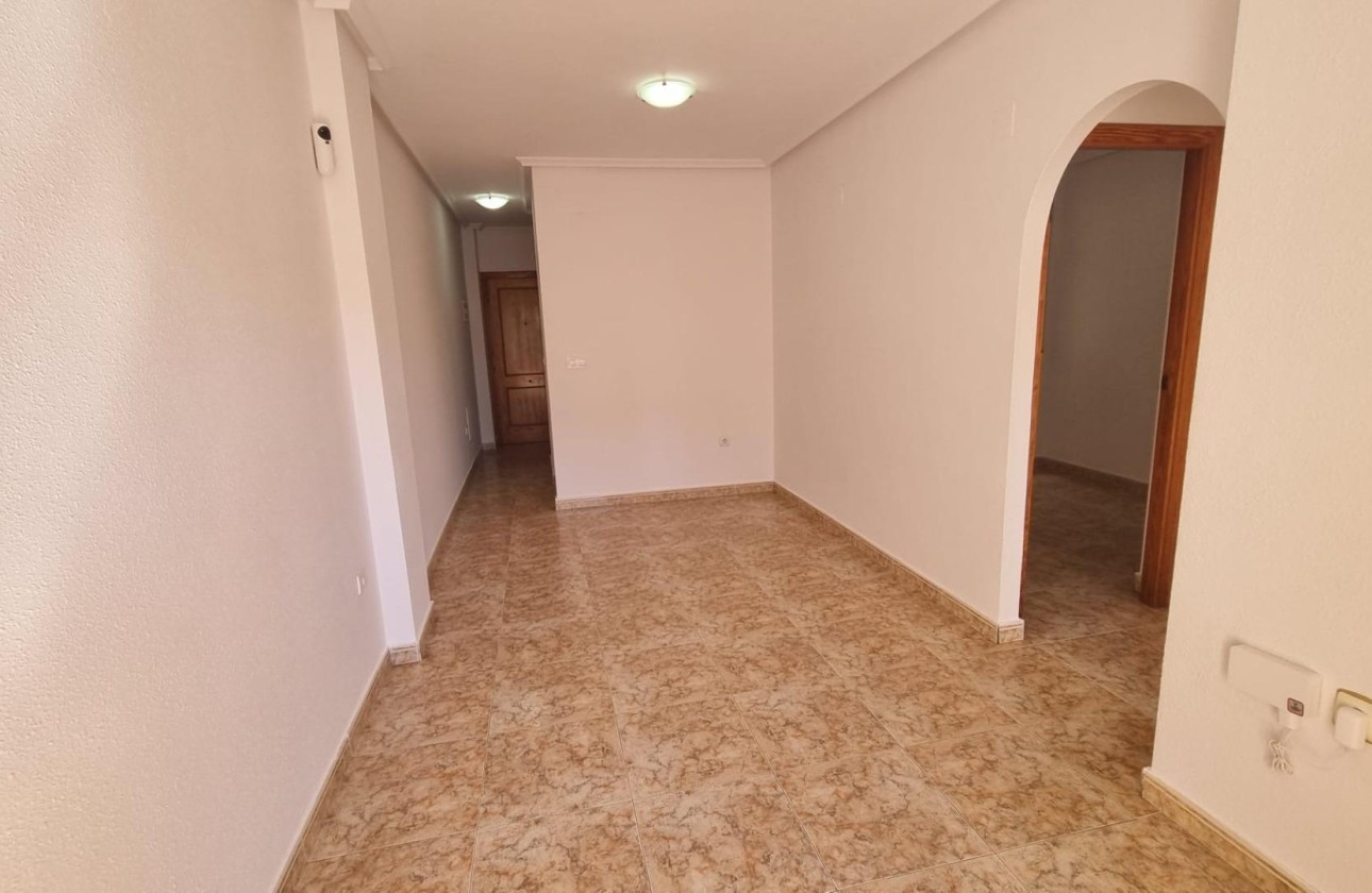 Revente - Appartement -
Torrevieja