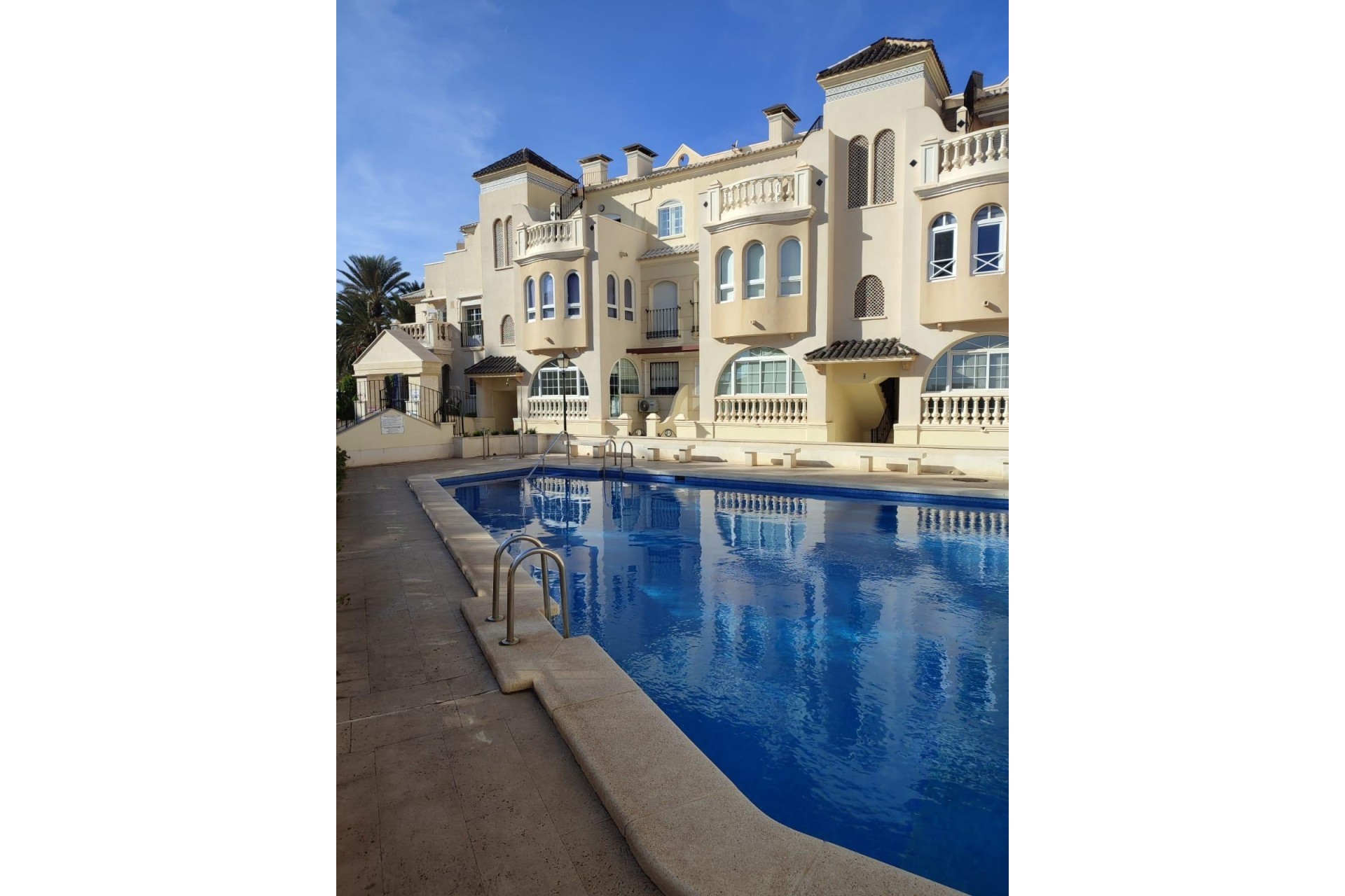 Revente - Appartement -
Torrevieja
