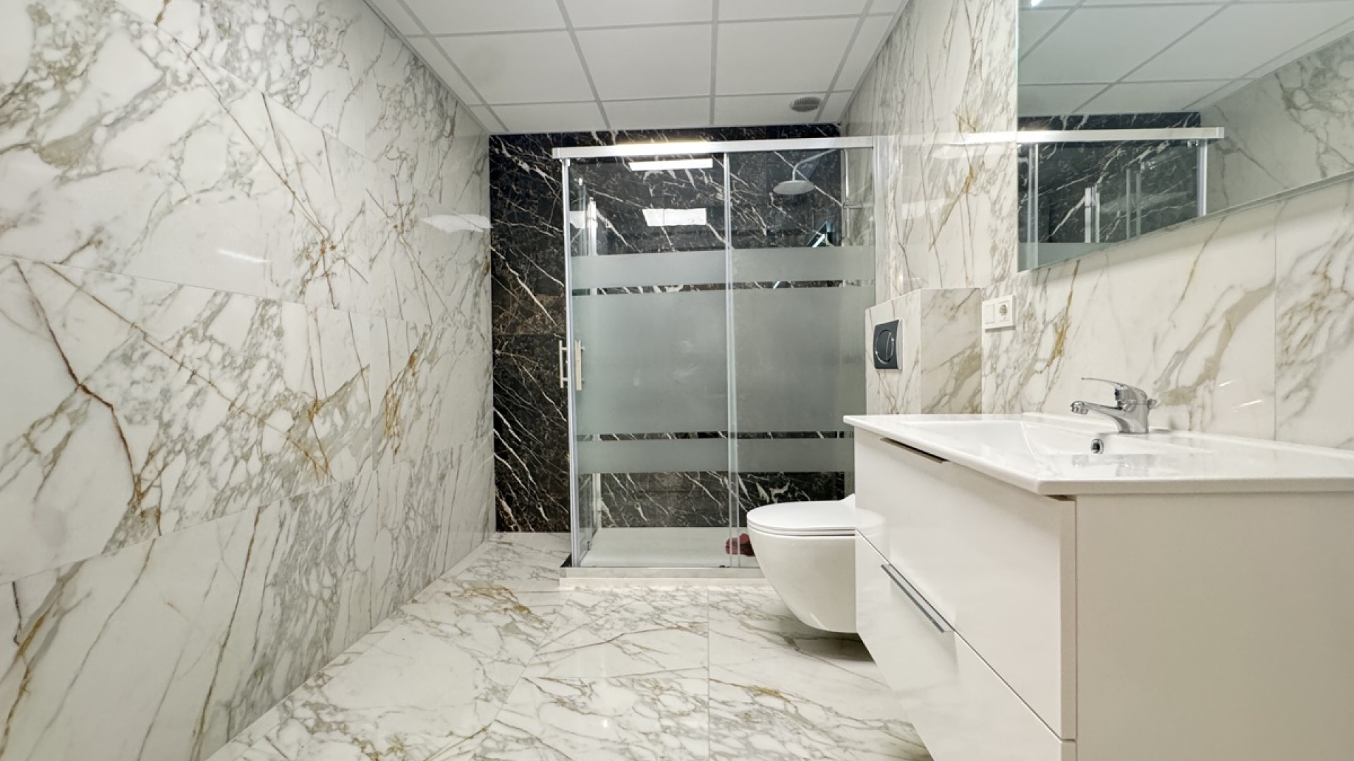 Revente - Appartement -
Torrevieja