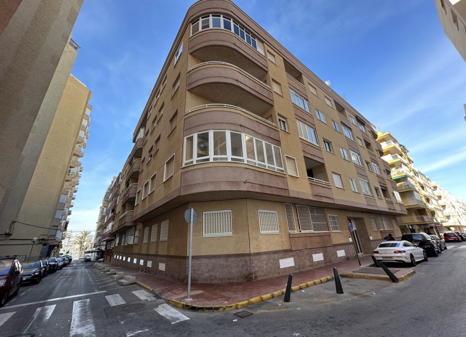 Revente - Appartement -
Torrevieja