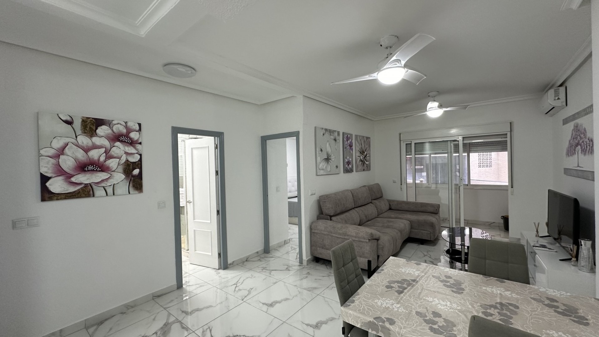 Revente - Appartement -
Torrevieja