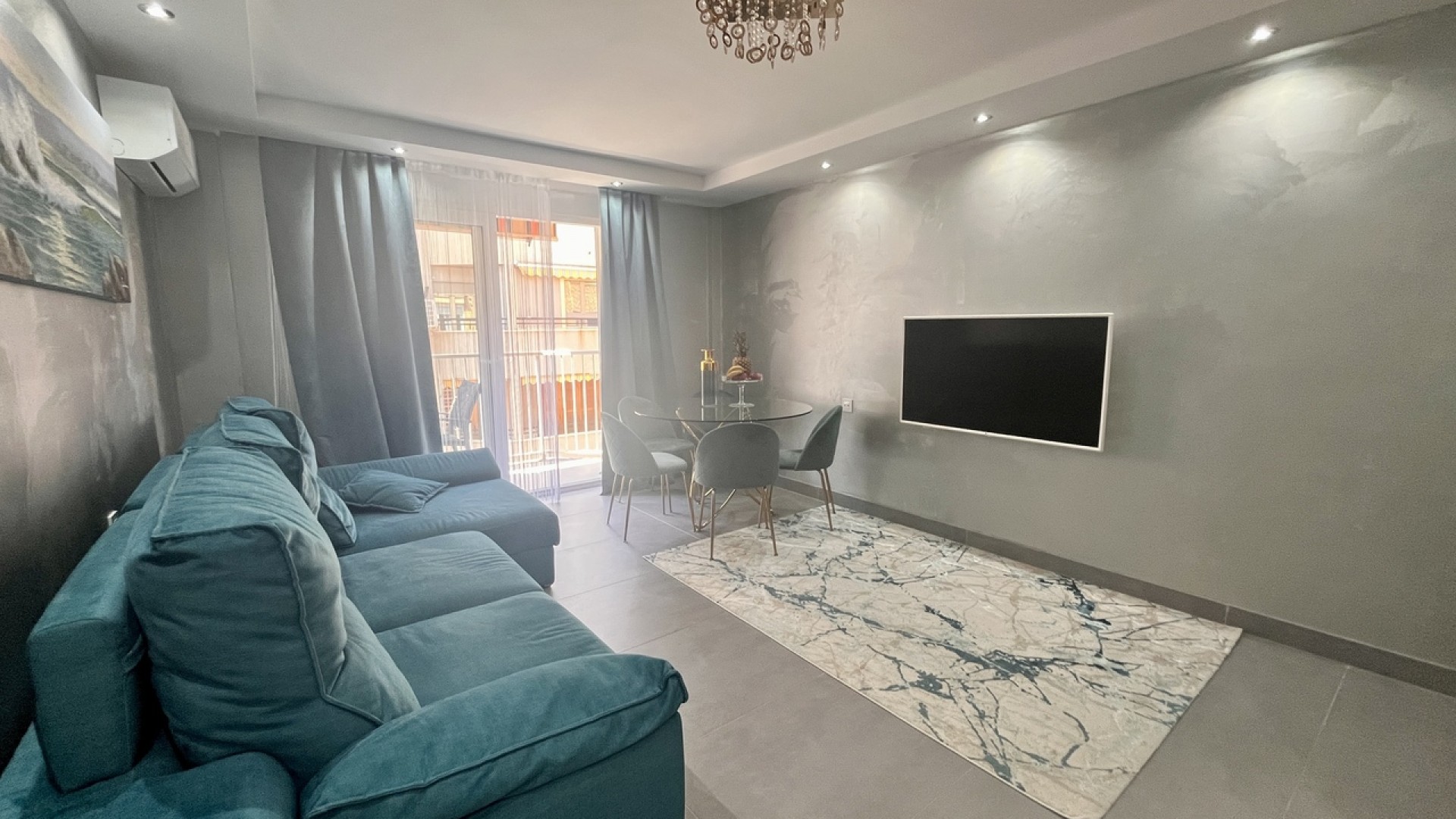 Revente - Appartement -
Torrevieja