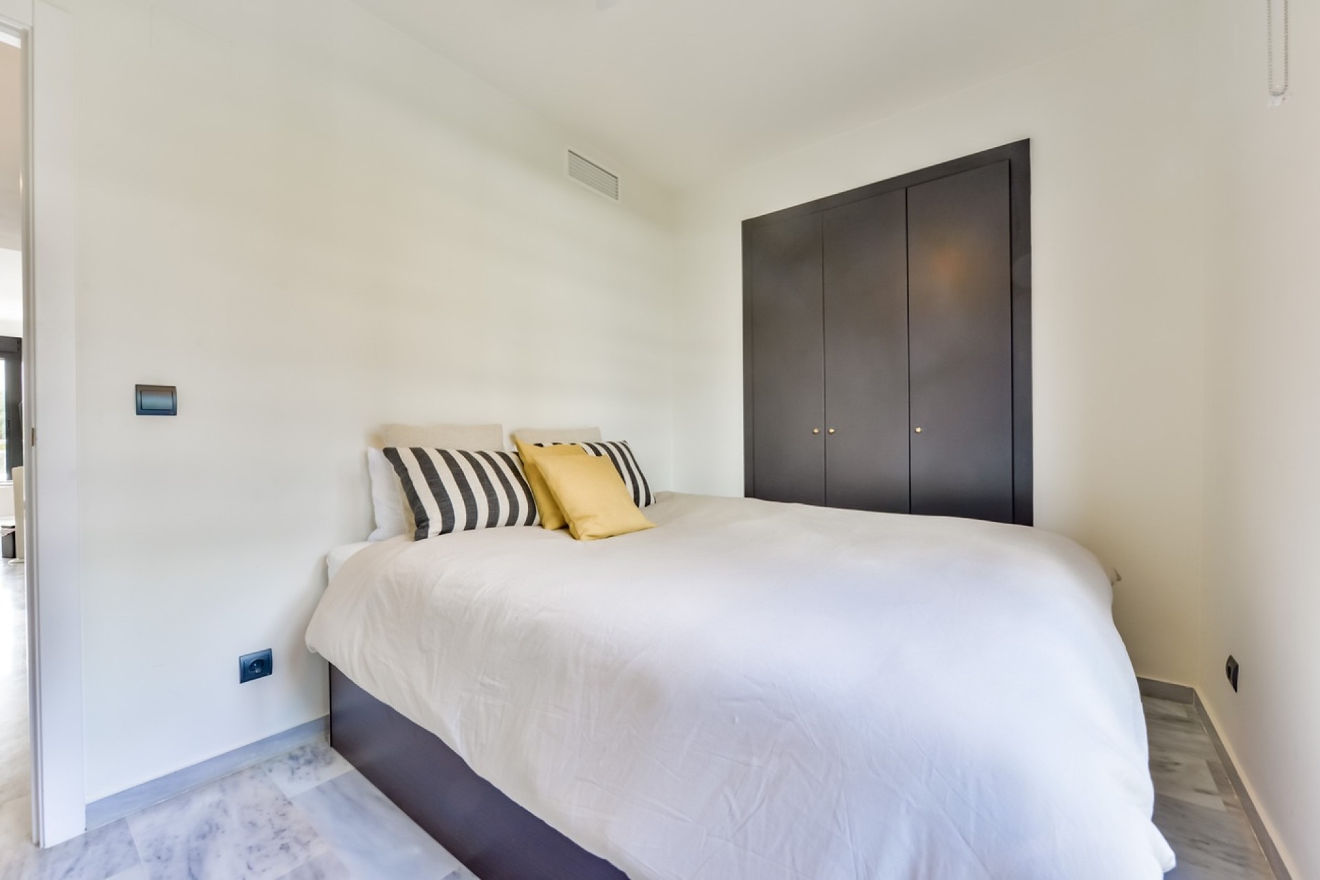 Revente - Appartement -
Villajoyosa - La Cala