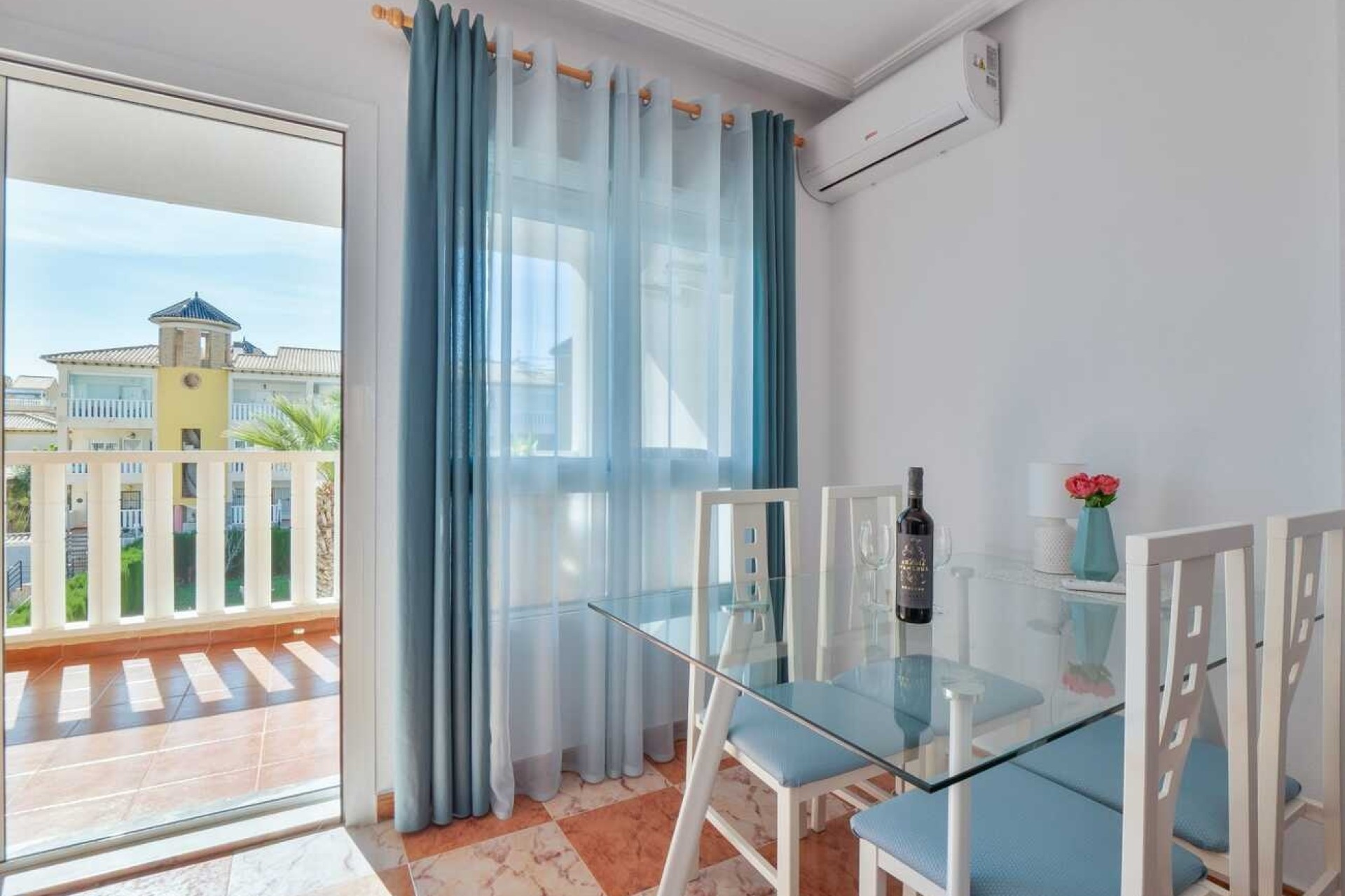 Revente - Appartement -
Villamartín - Costa Blanca