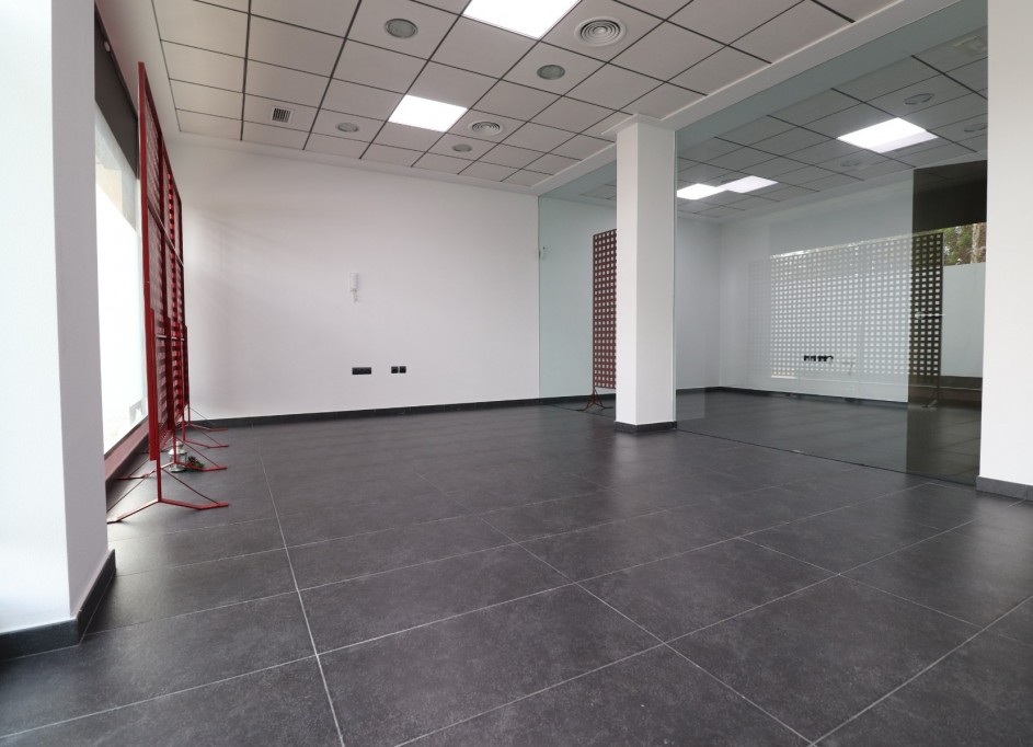 Revente - Commercial -
Benejúzar - Benejuzar - Town