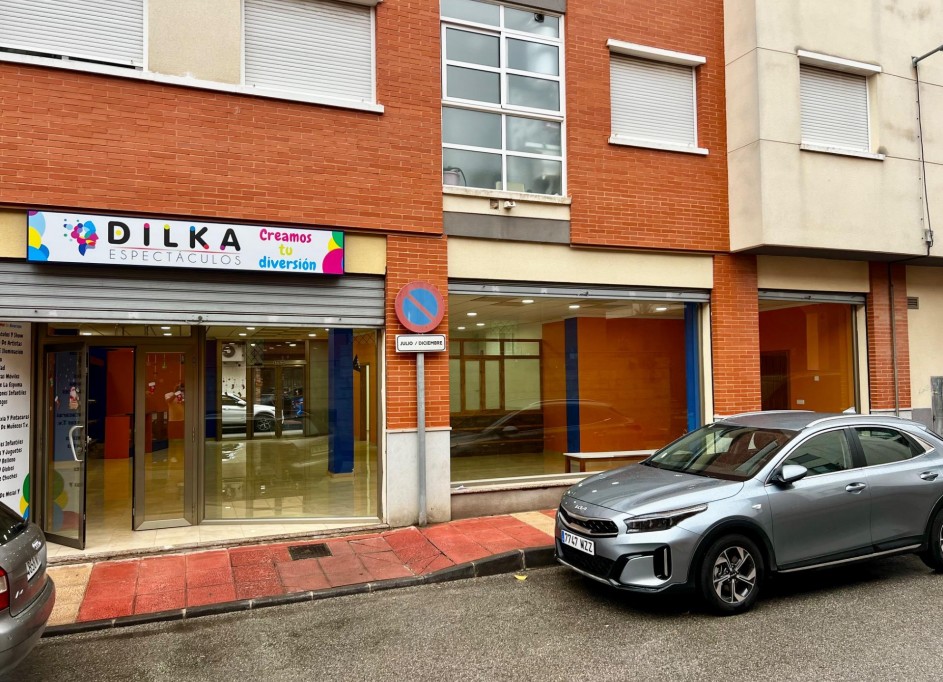 Revente - Commercial -
Beniel