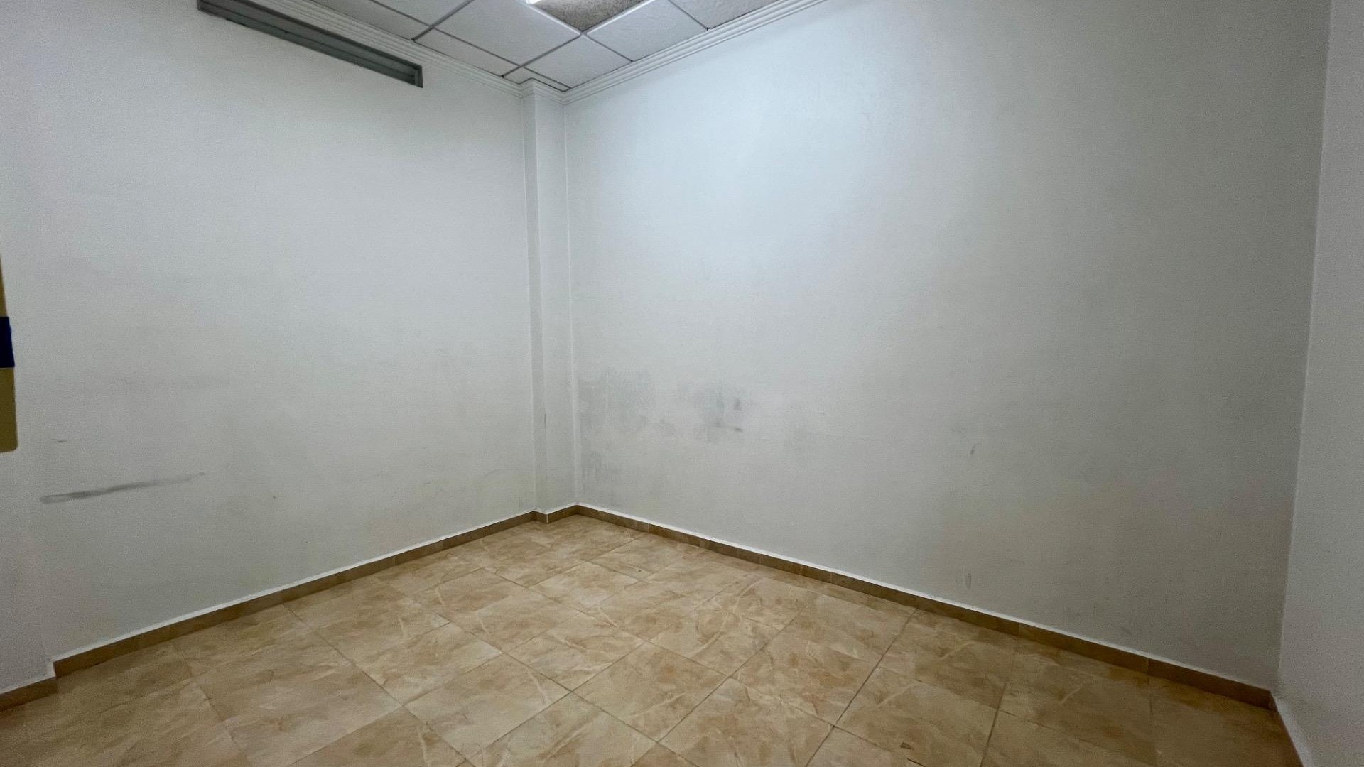 Revente - Commercial -
Beniel