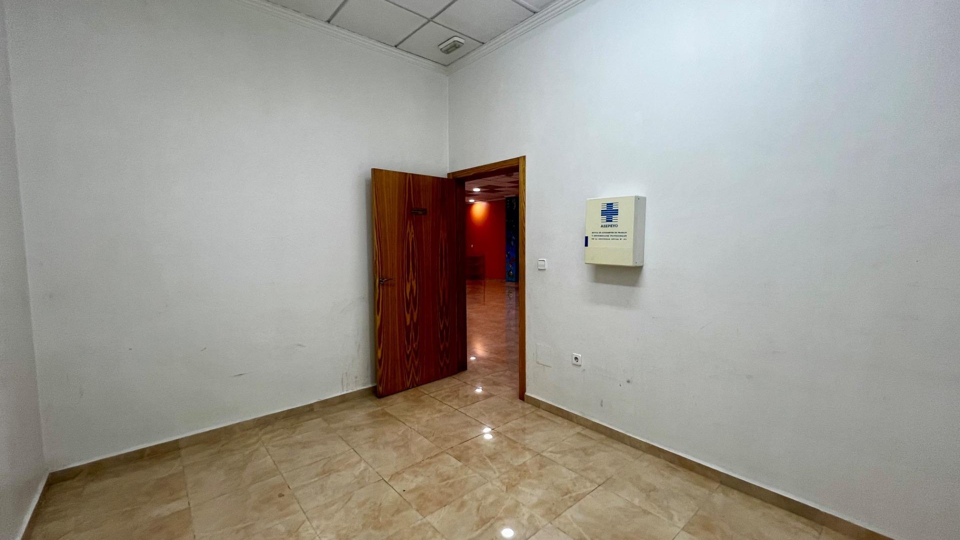 Revente - Commercial -
Beniel