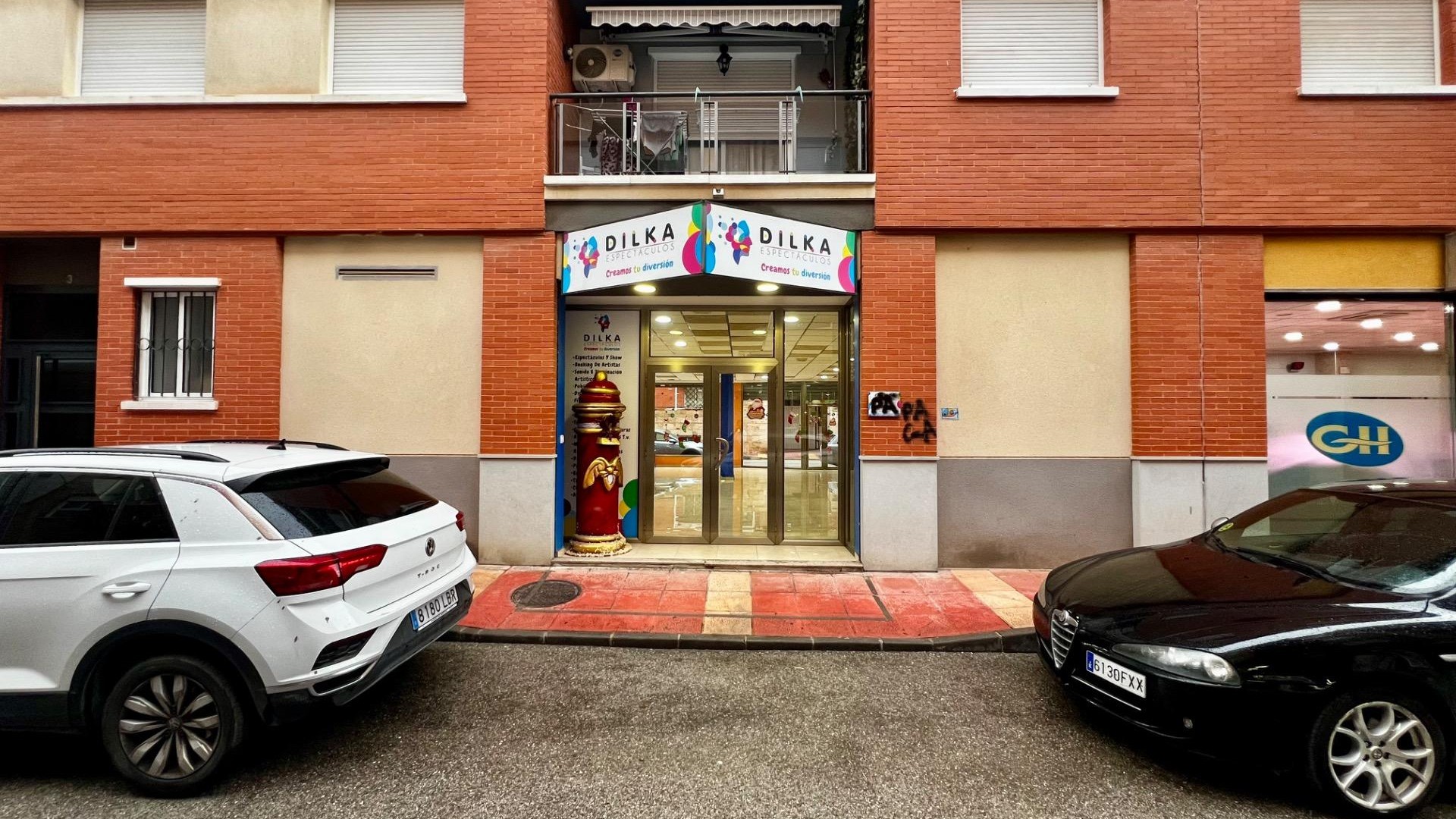 Revente - Commercial -
Beniel