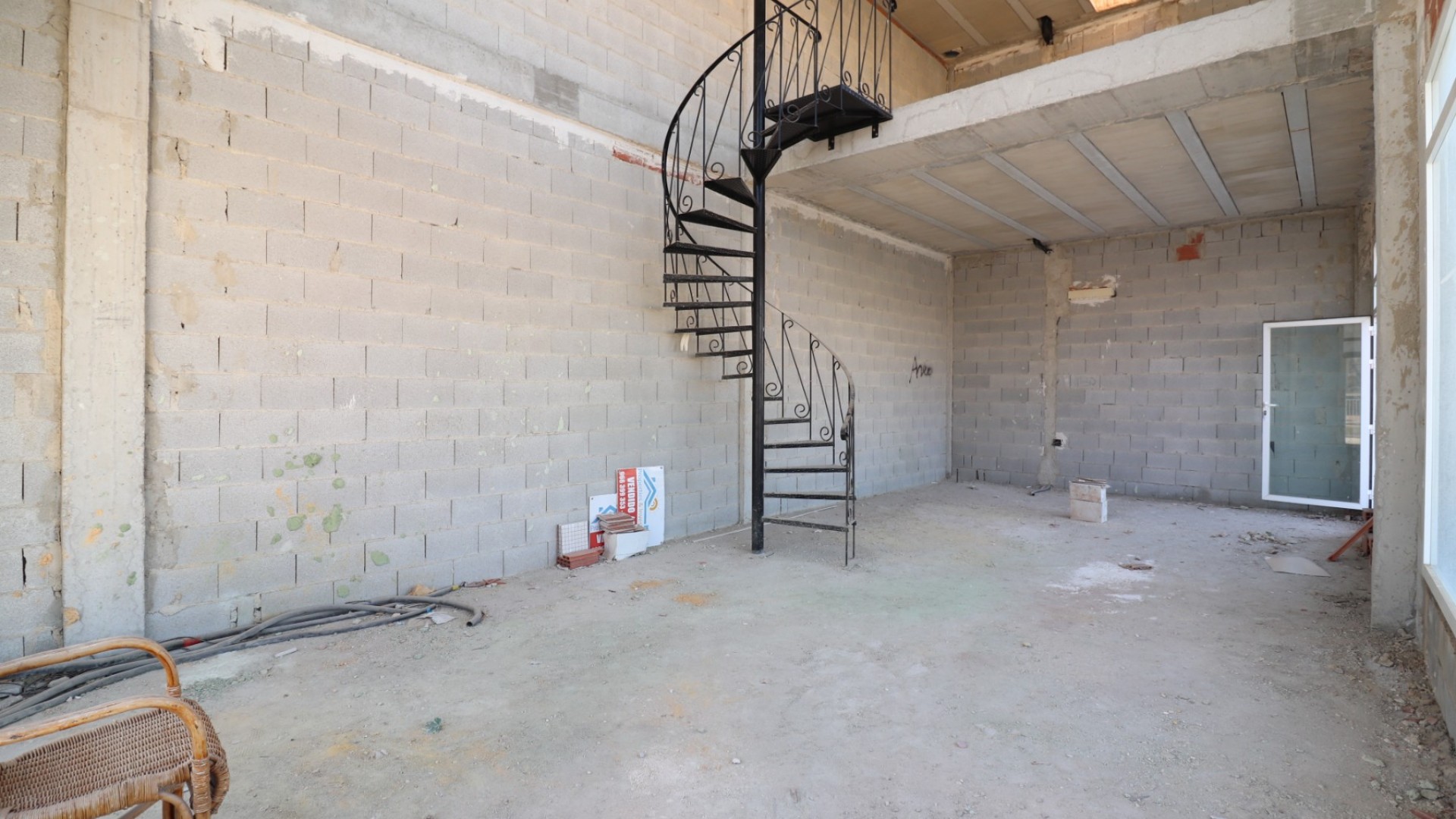 Revente - Commercial -
Benimar - Benimar II