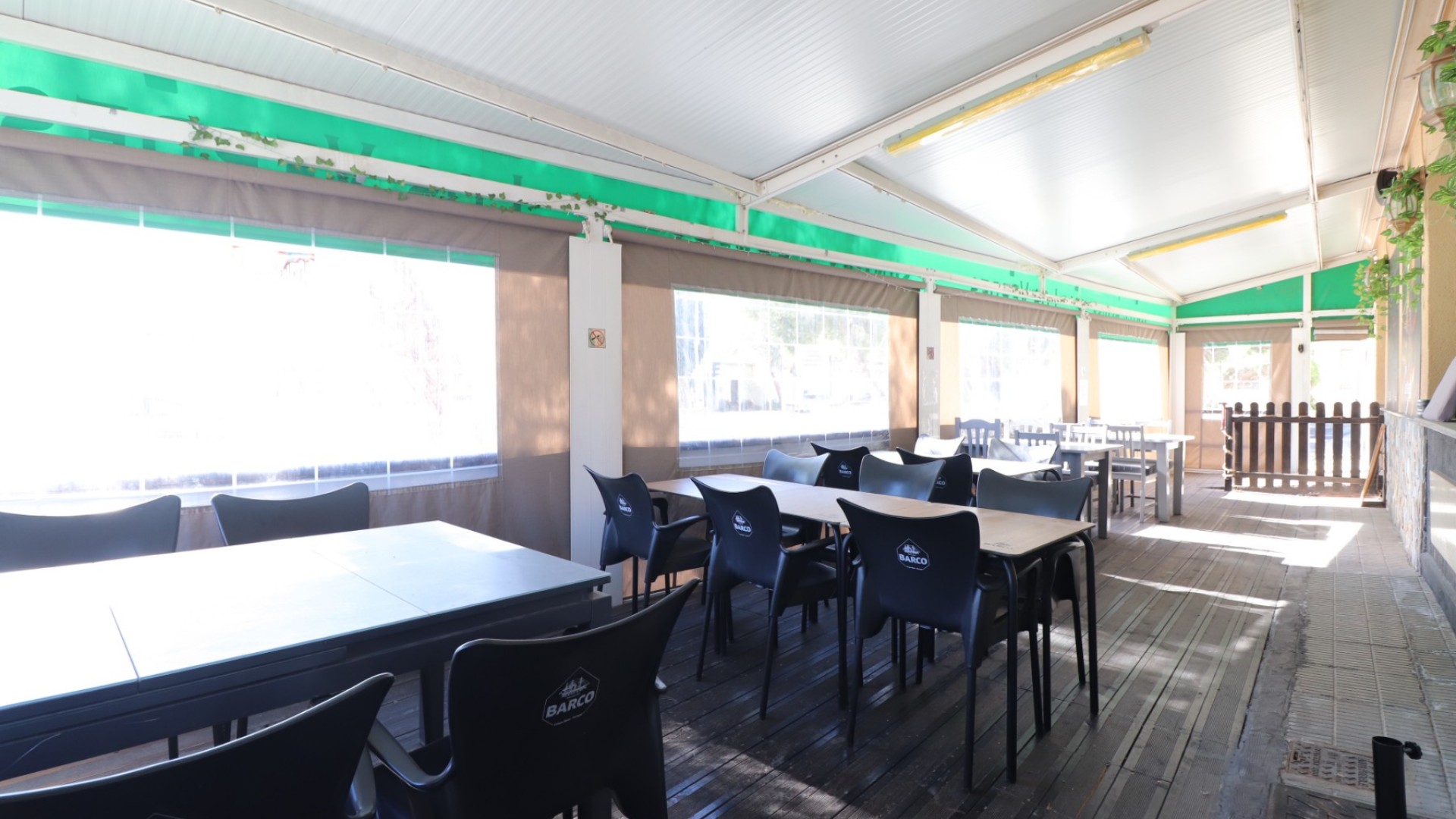 Revente - Commercial -
Catral - Catral - Town