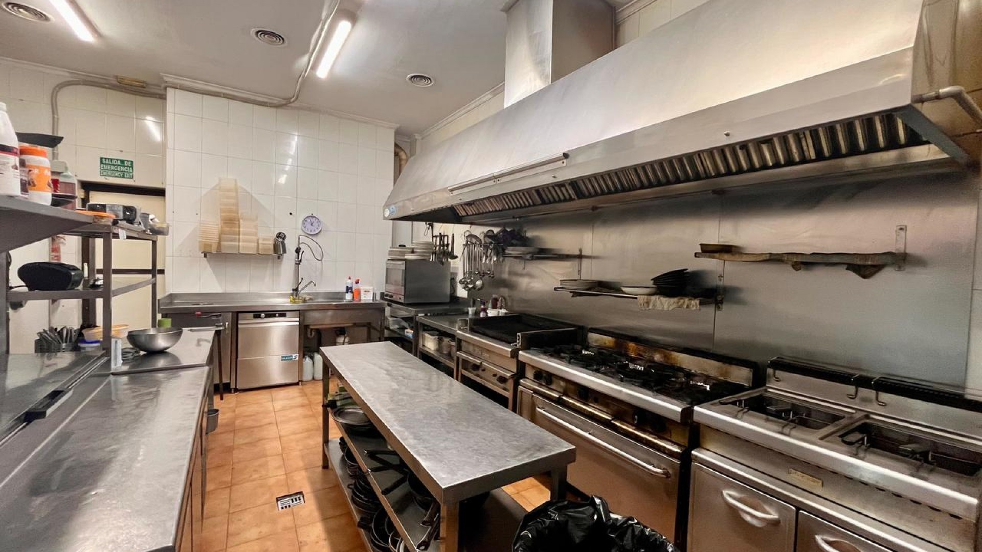 Revente - Commercial -
Guardamar del Segura - Guardamar