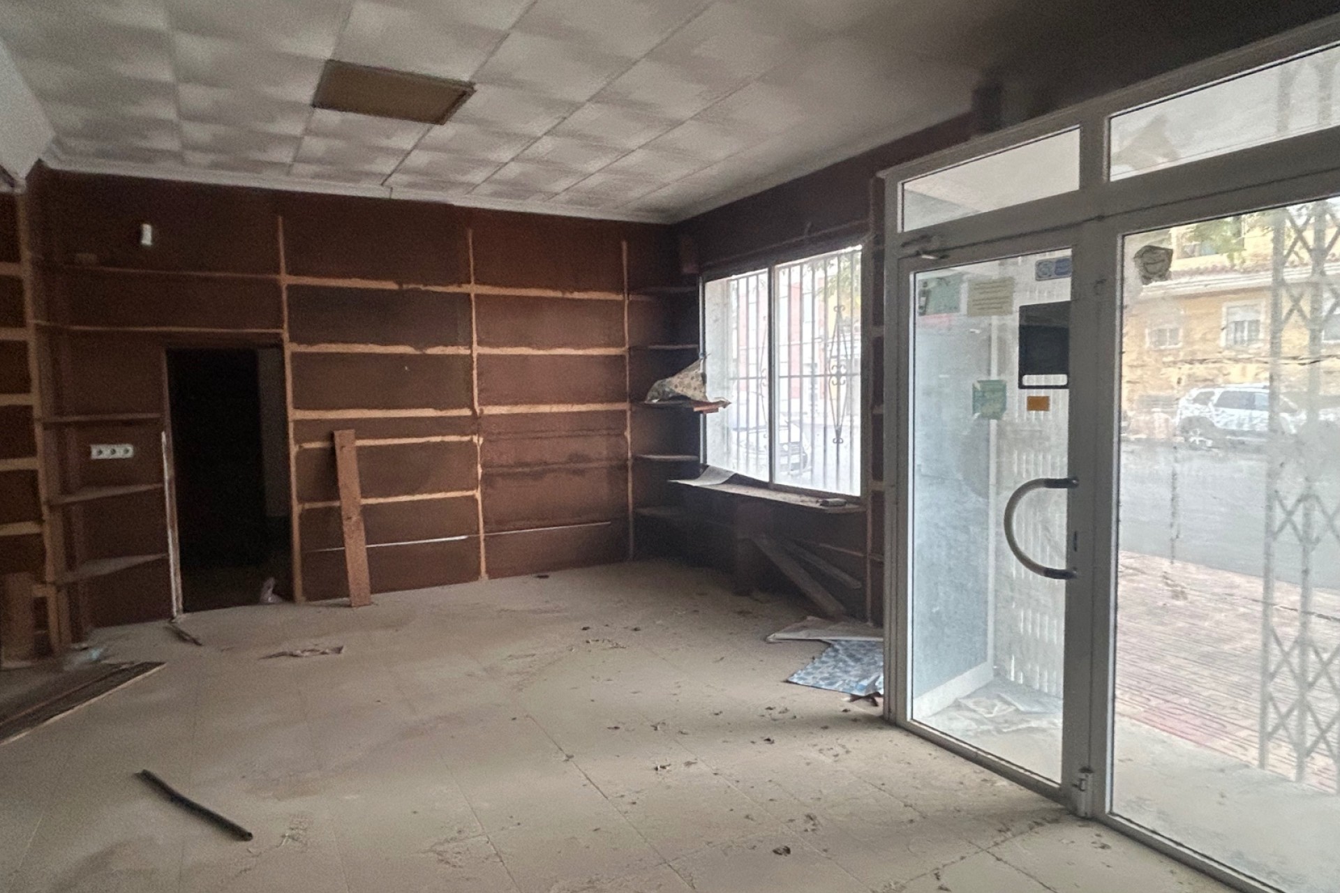 Revente - Commercial -
Jacarilla