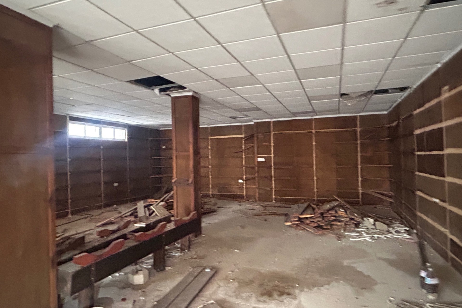 Revente - Commercial -
Jacarilla