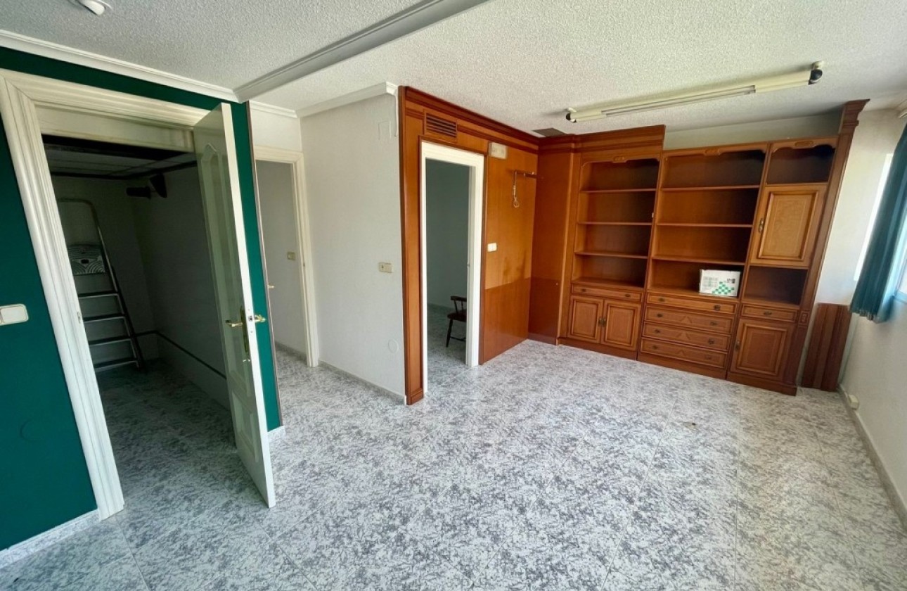 Revente - Commercial -
Los Alcazares