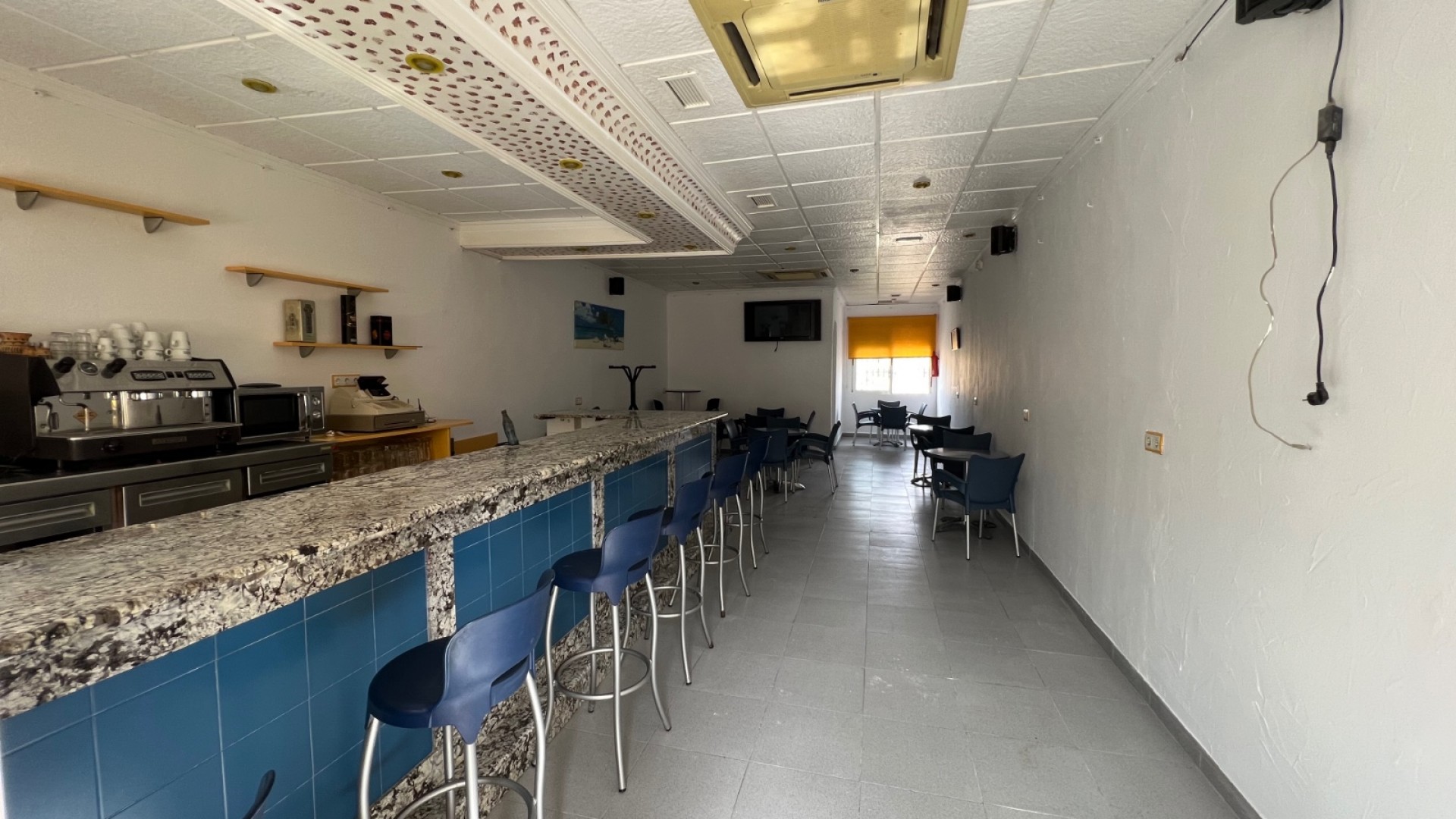 Revente - Commercial -
Macisvenda