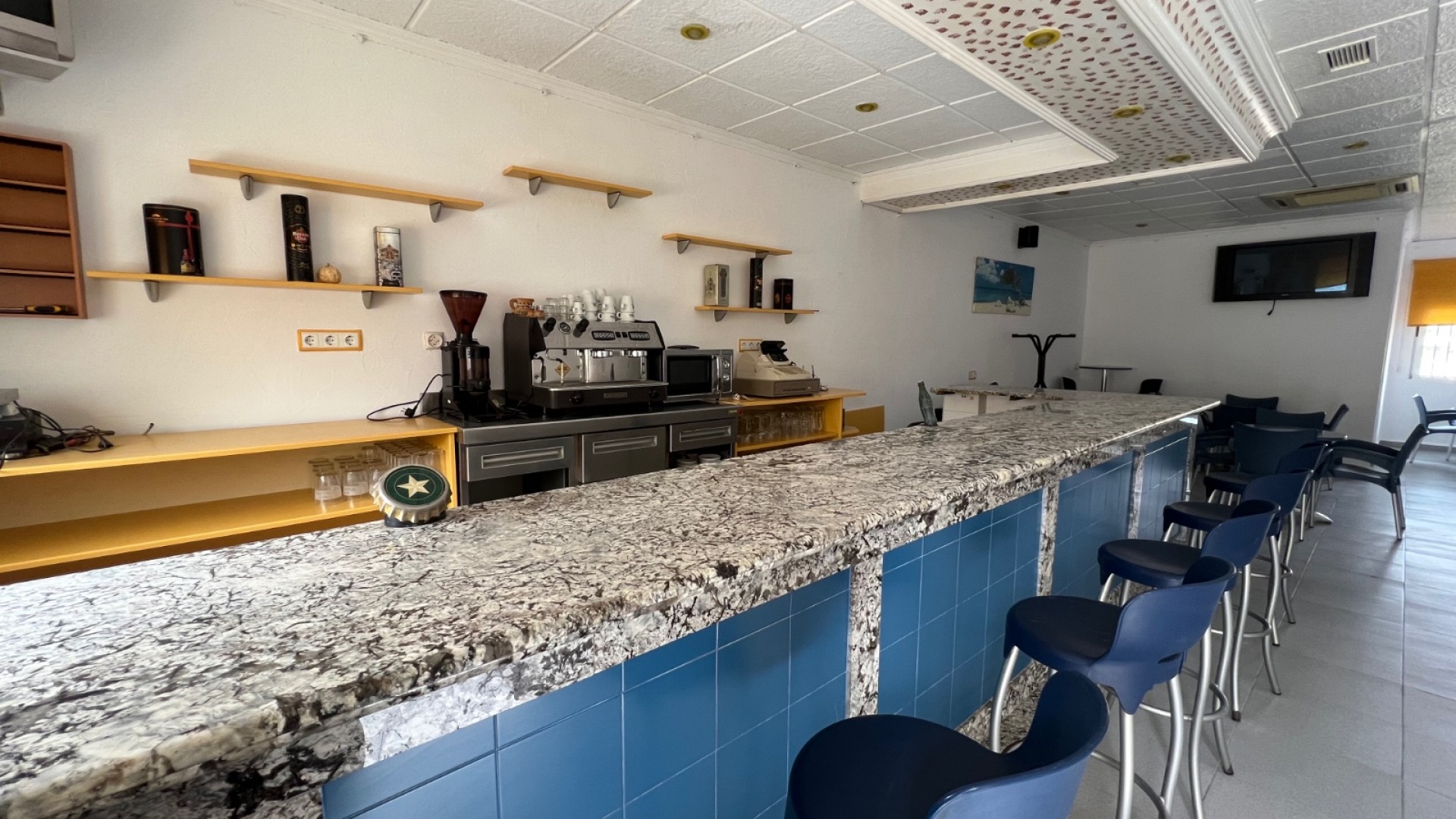 Revente - Commercial -
Macisvenda