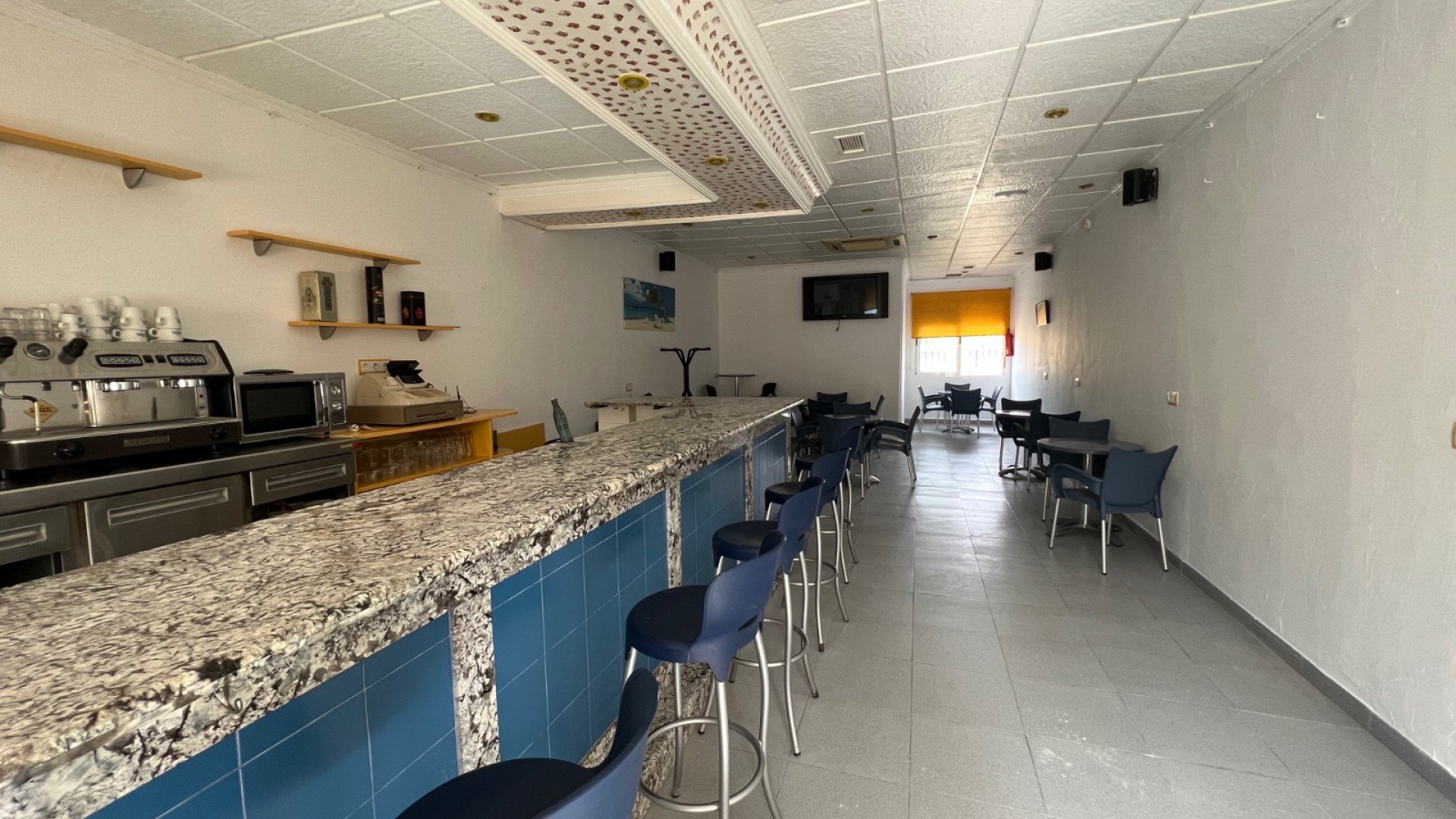 Revente - Commercial -
Macisvenda