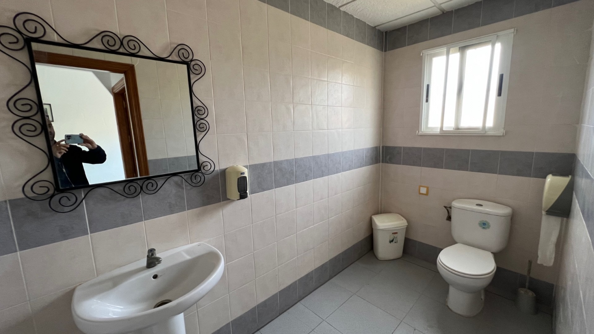 Revente - Commercial -
Macisvenda