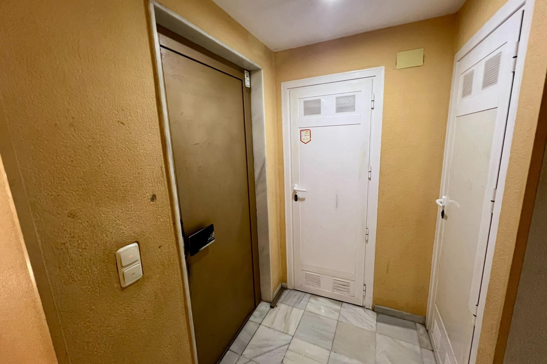 Revente - Commercial -
Orihuela - Zona Centro