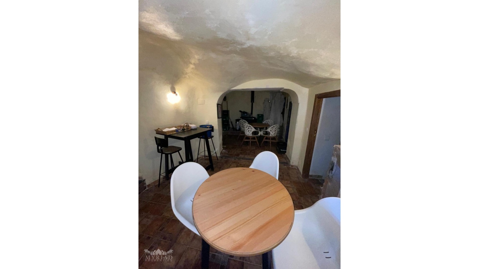 Revente - Commercial -
Pinoso - Pinoso Alicante