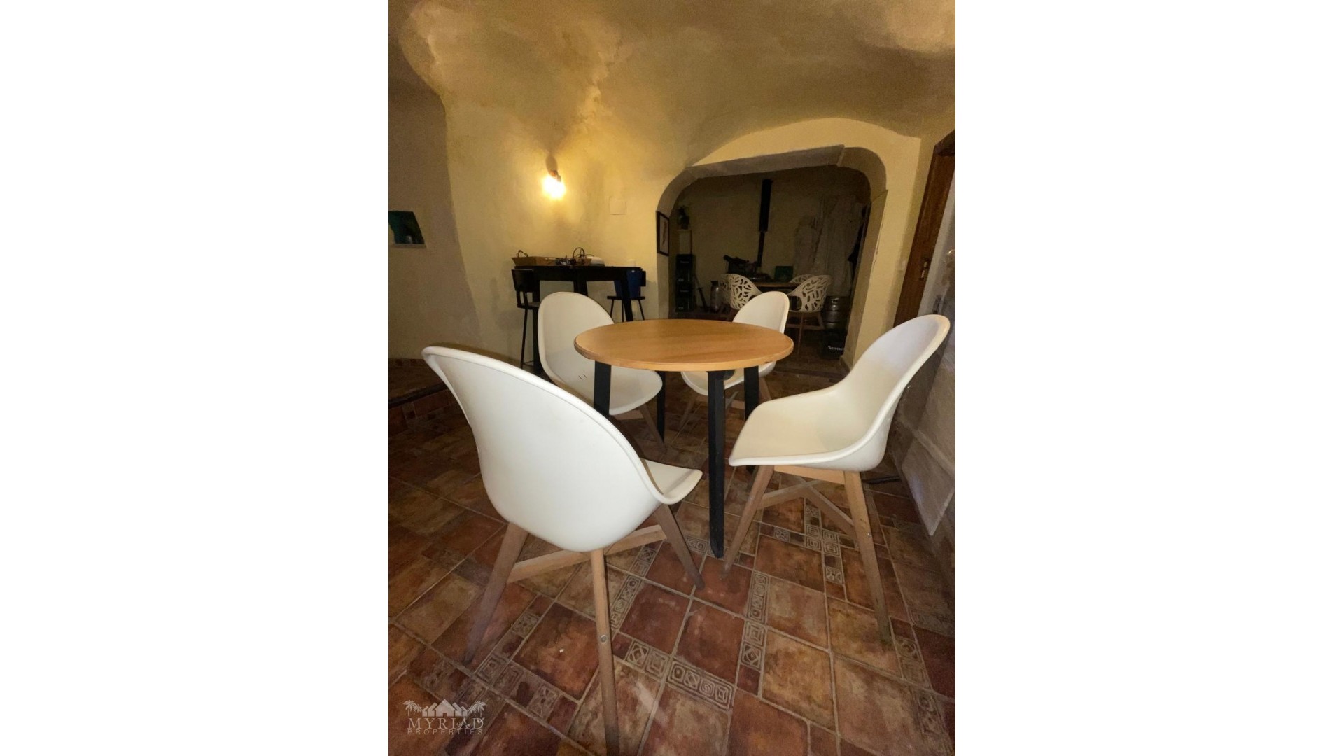 Revente - Commercial -
Pinoso - Pinoso Alicante