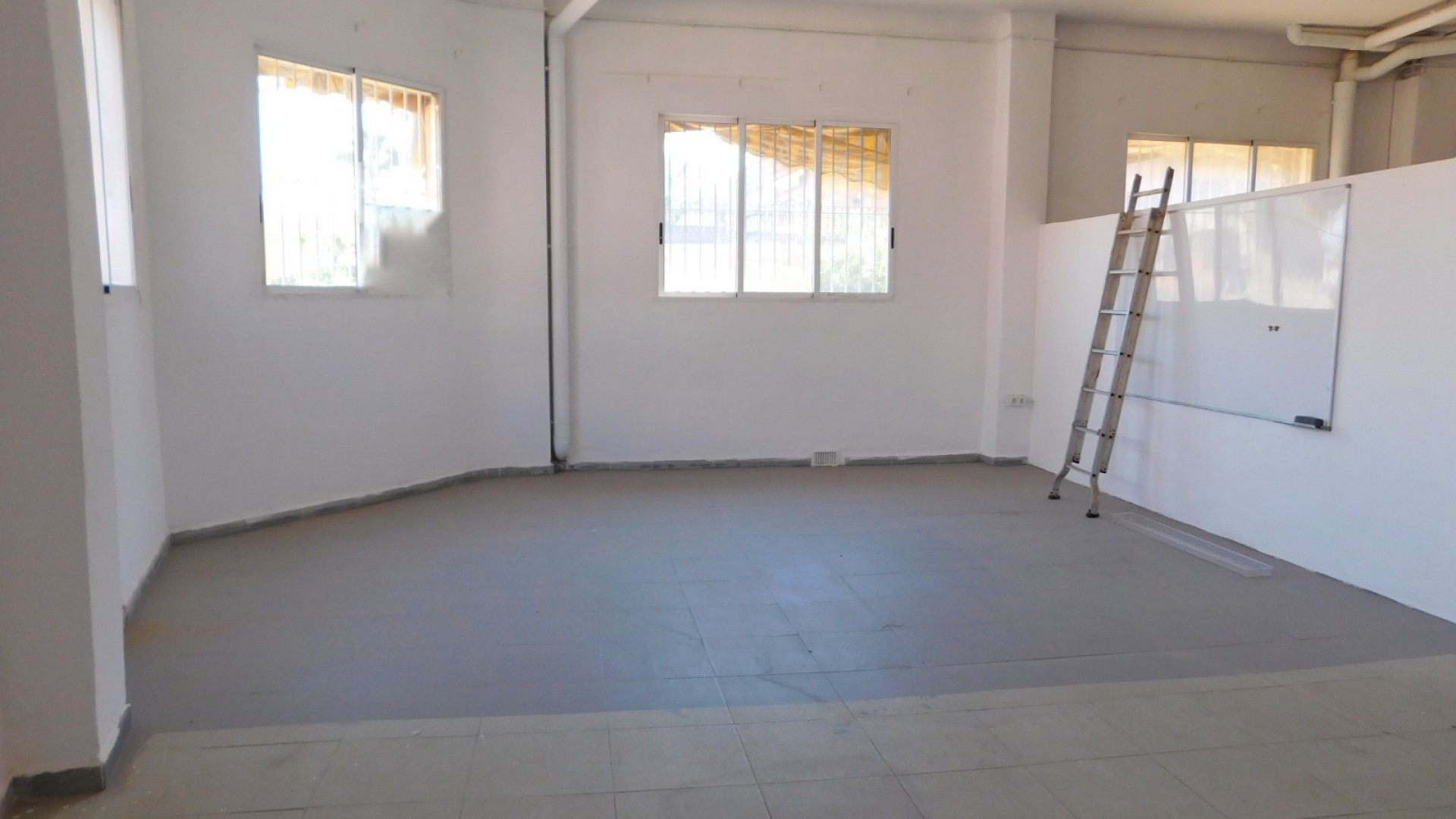 Revente - Commercial -
San Miguel de Salinas