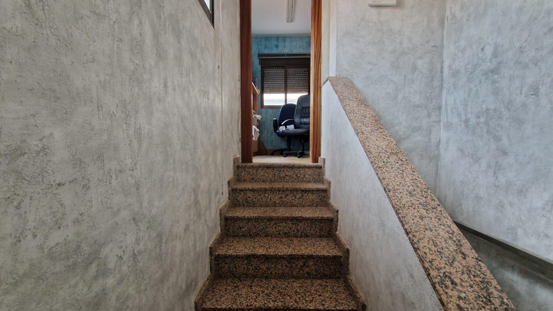 Revente - Commercial -
Torrevieja - Estacion de autobuses