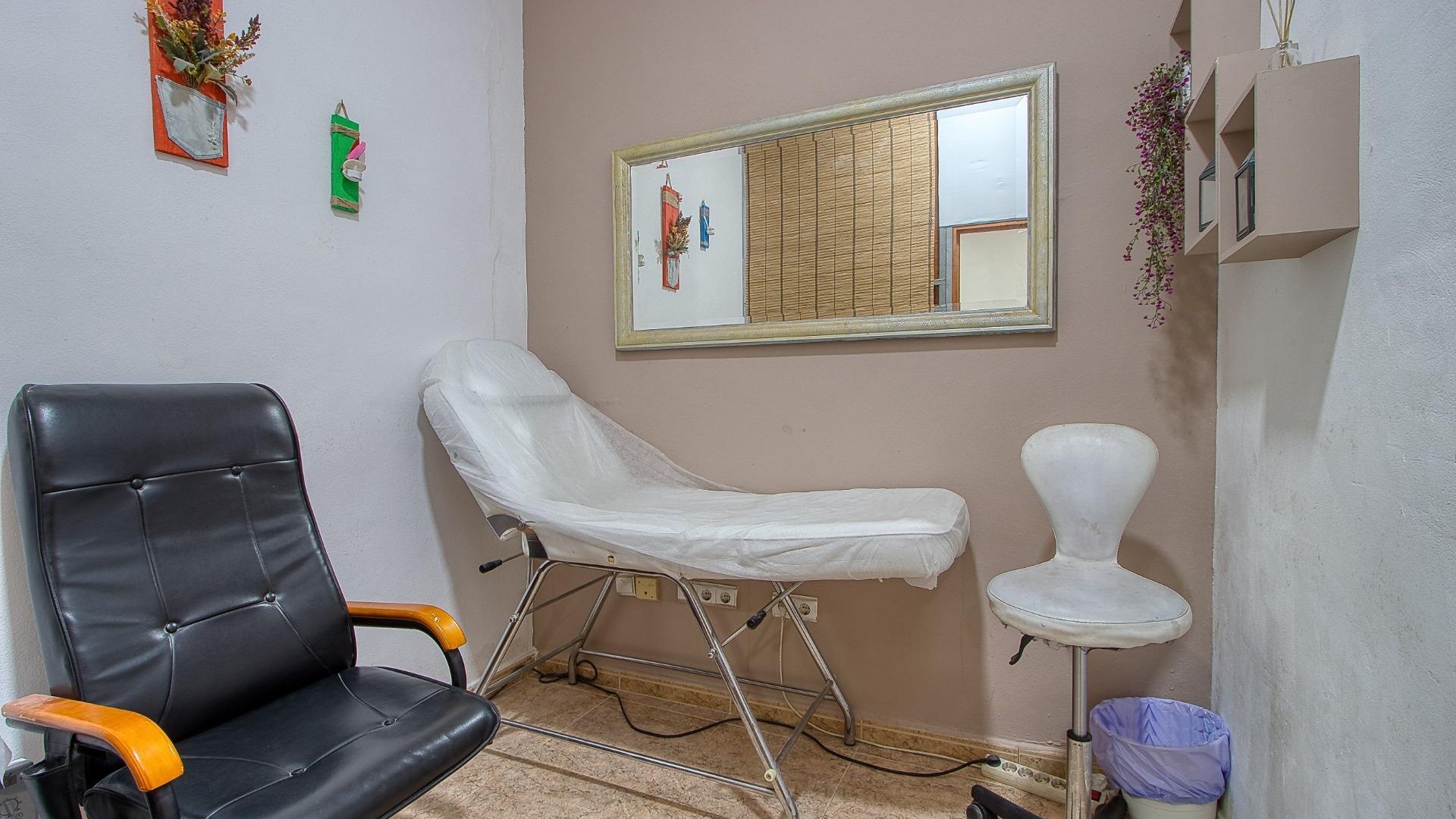 Revente - Commercial -
Torrevieja - La Mata