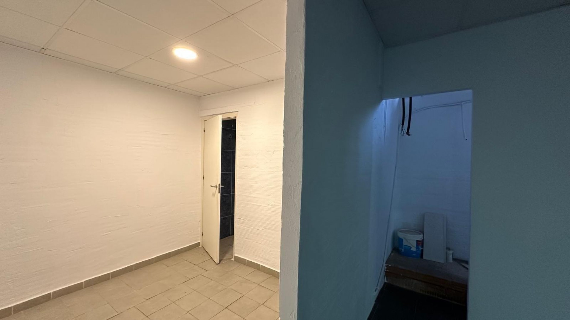 Revente - Commercial -
Torrevieja - Paseo maritimo