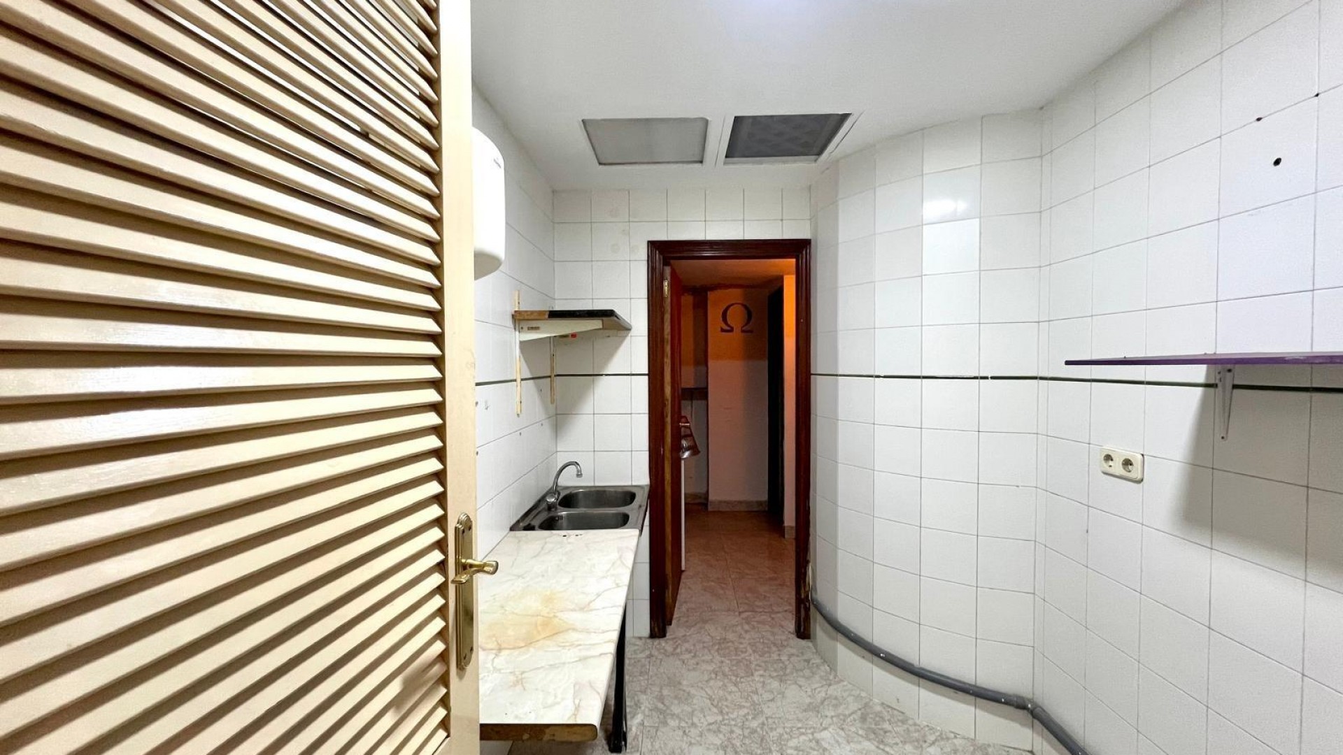 Revente - Commercial -
Torrevieja - Playa de los Naufragos