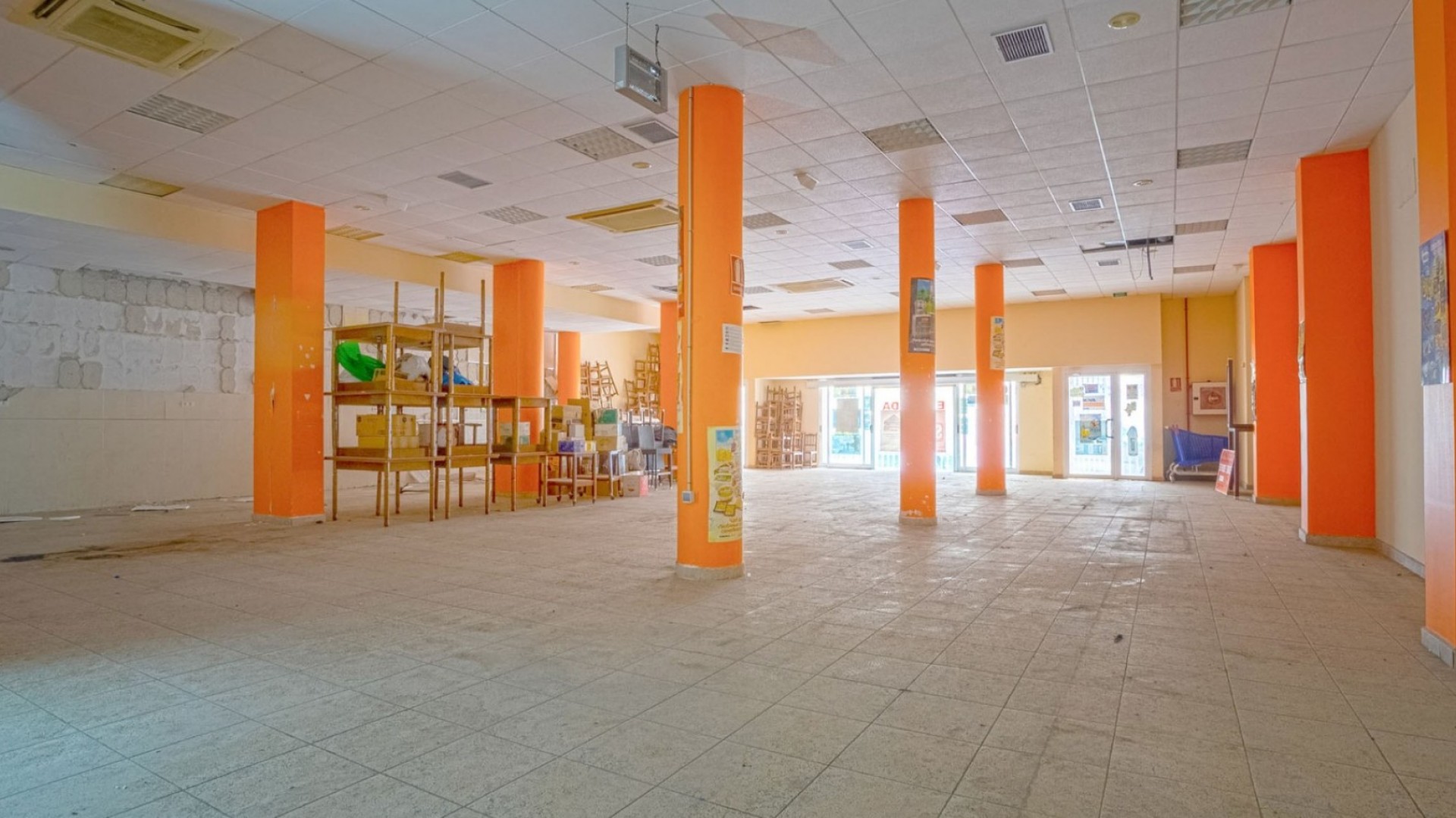 Revente - Commercial -
Torrevieja