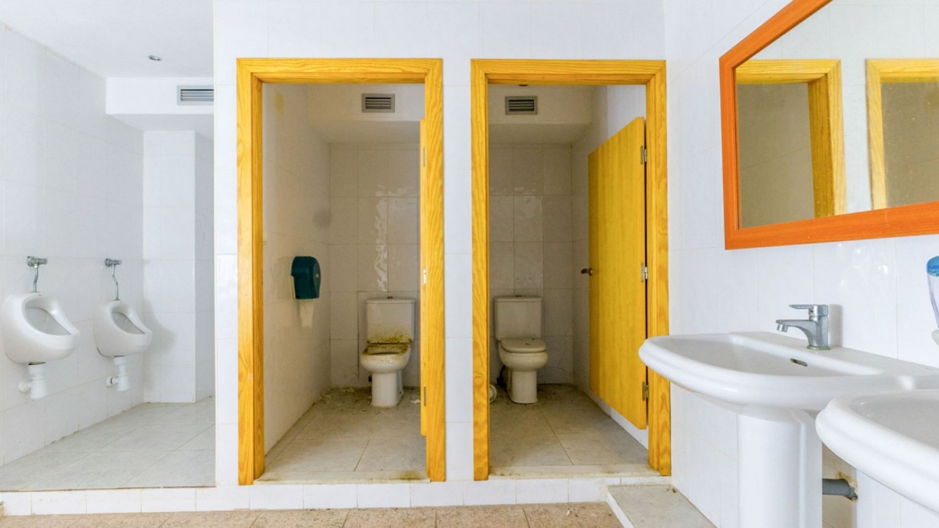 Revente - Commercial -
Torrevieja