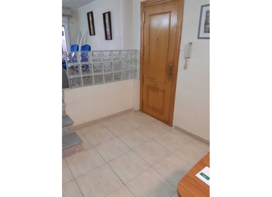 Revente - Commercial -
Torrevieja