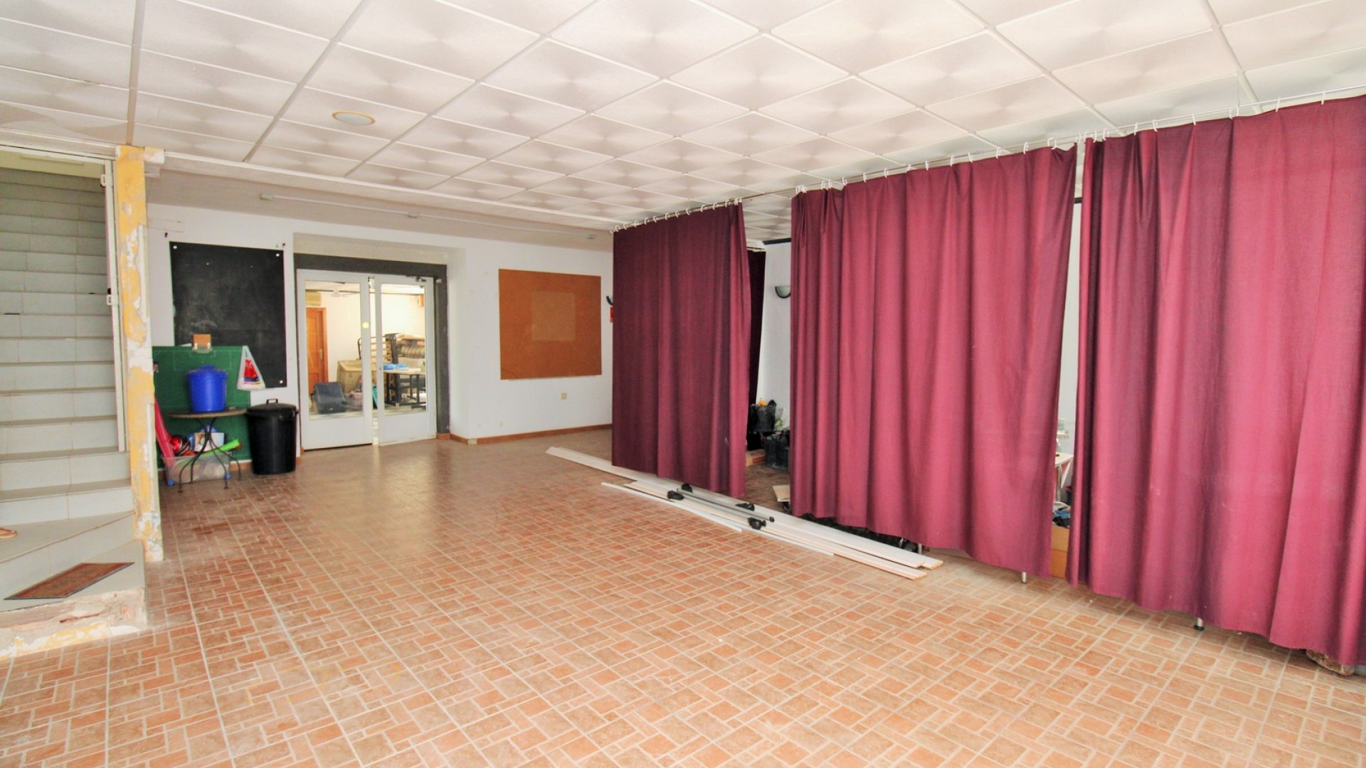 Revente - Commercial -
Villamartín