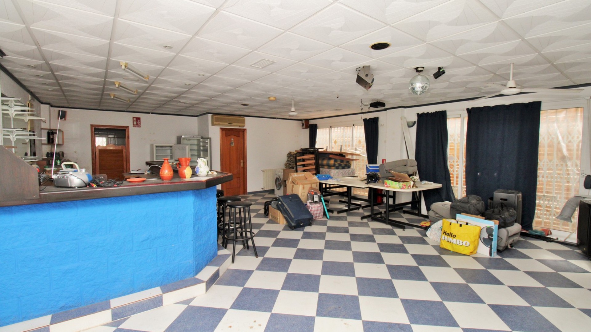 Revente - Commercial -
Villamartín