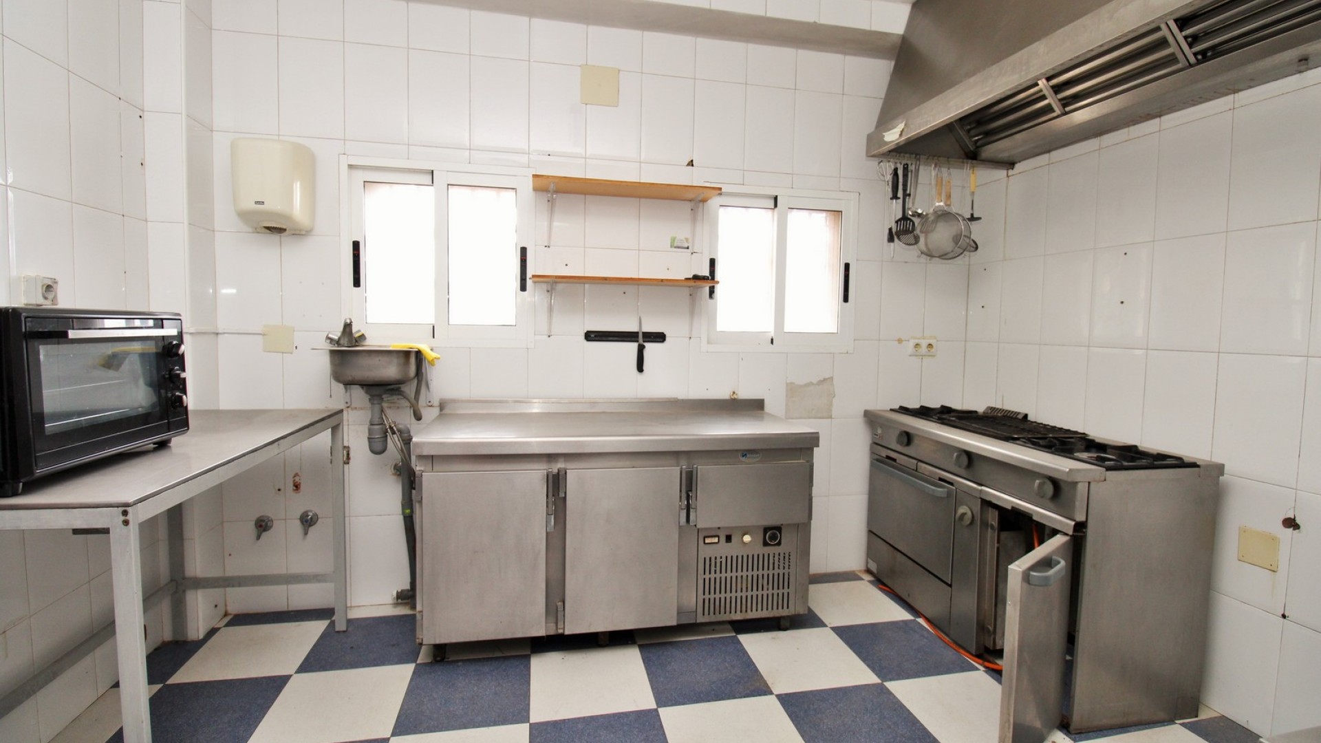 Revente - Commercial -
Villamartín